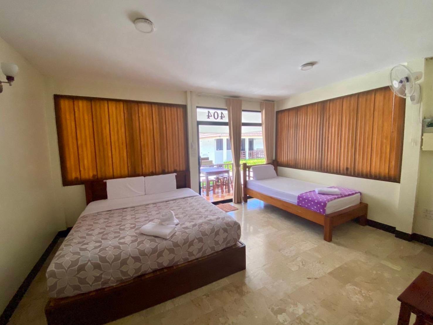 Guest house หาดทรายขาวรีสอร์ท *