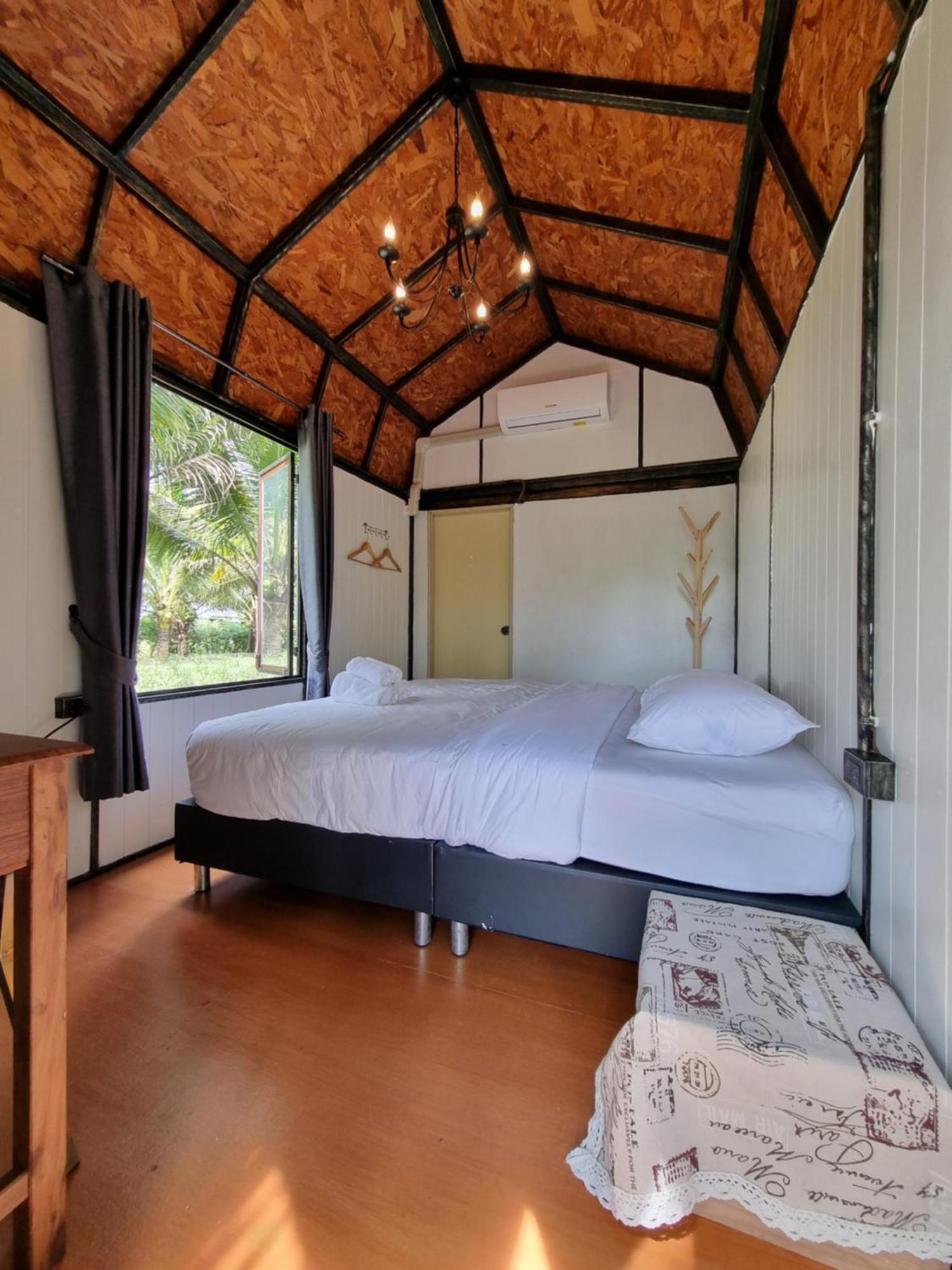 Wind In The Wild Khao Yai Homestay *