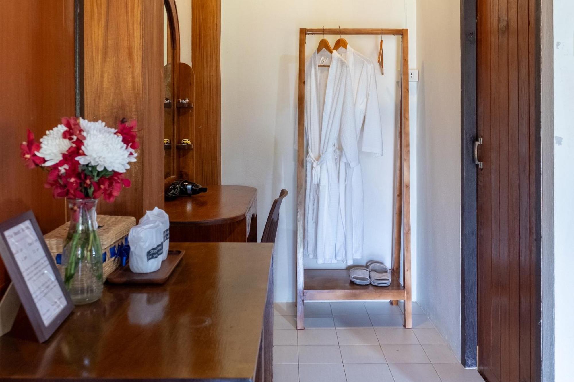 The Nest House Resort