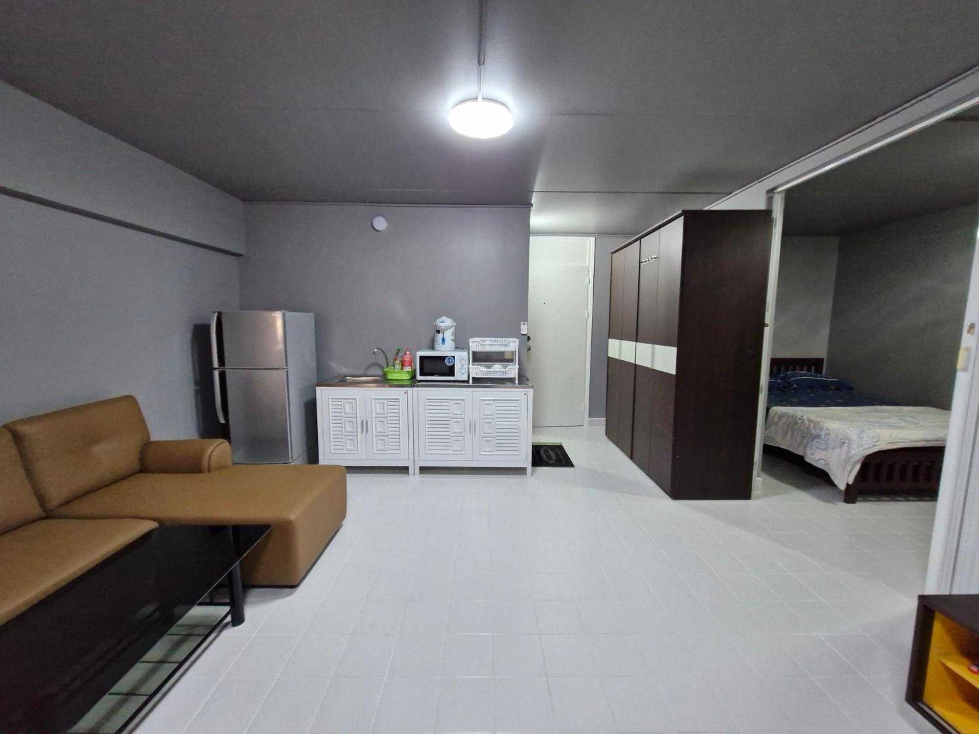 ห้องพักรายวัน เมืองทองธานี เรือนศรีตรัง Apartment *