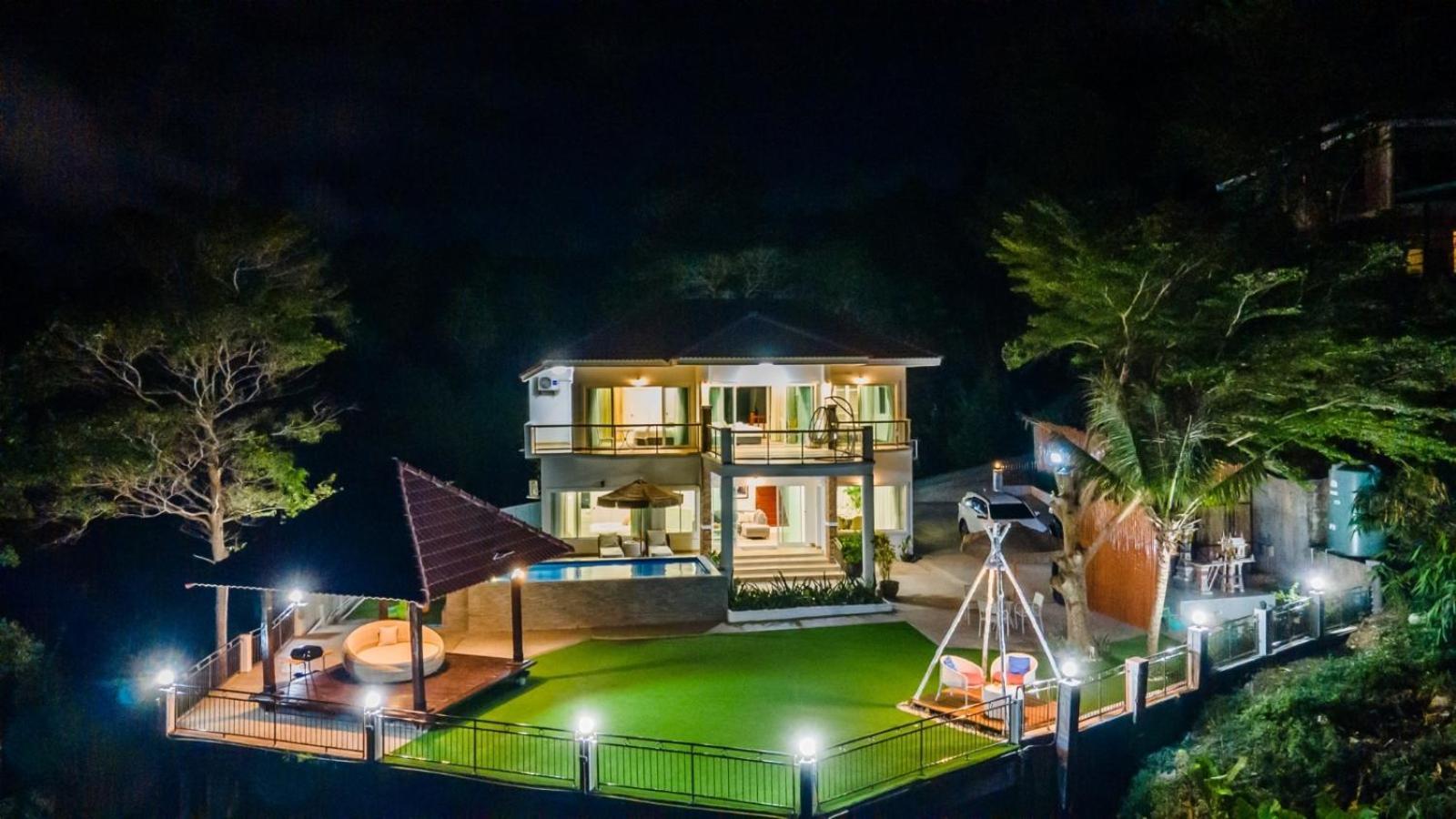 Villa Breathtaking Ocean View 4br Katabb With Infinity Pool In Tropical Paradise *