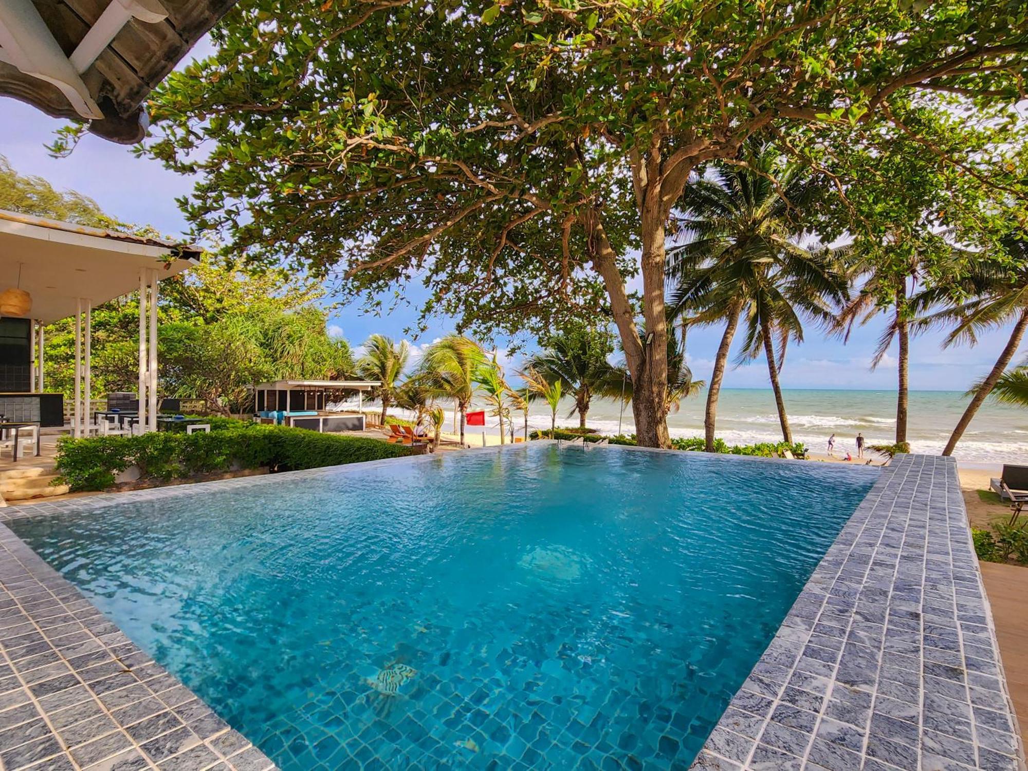 Bandara On Sea, Rayong Resort 4*