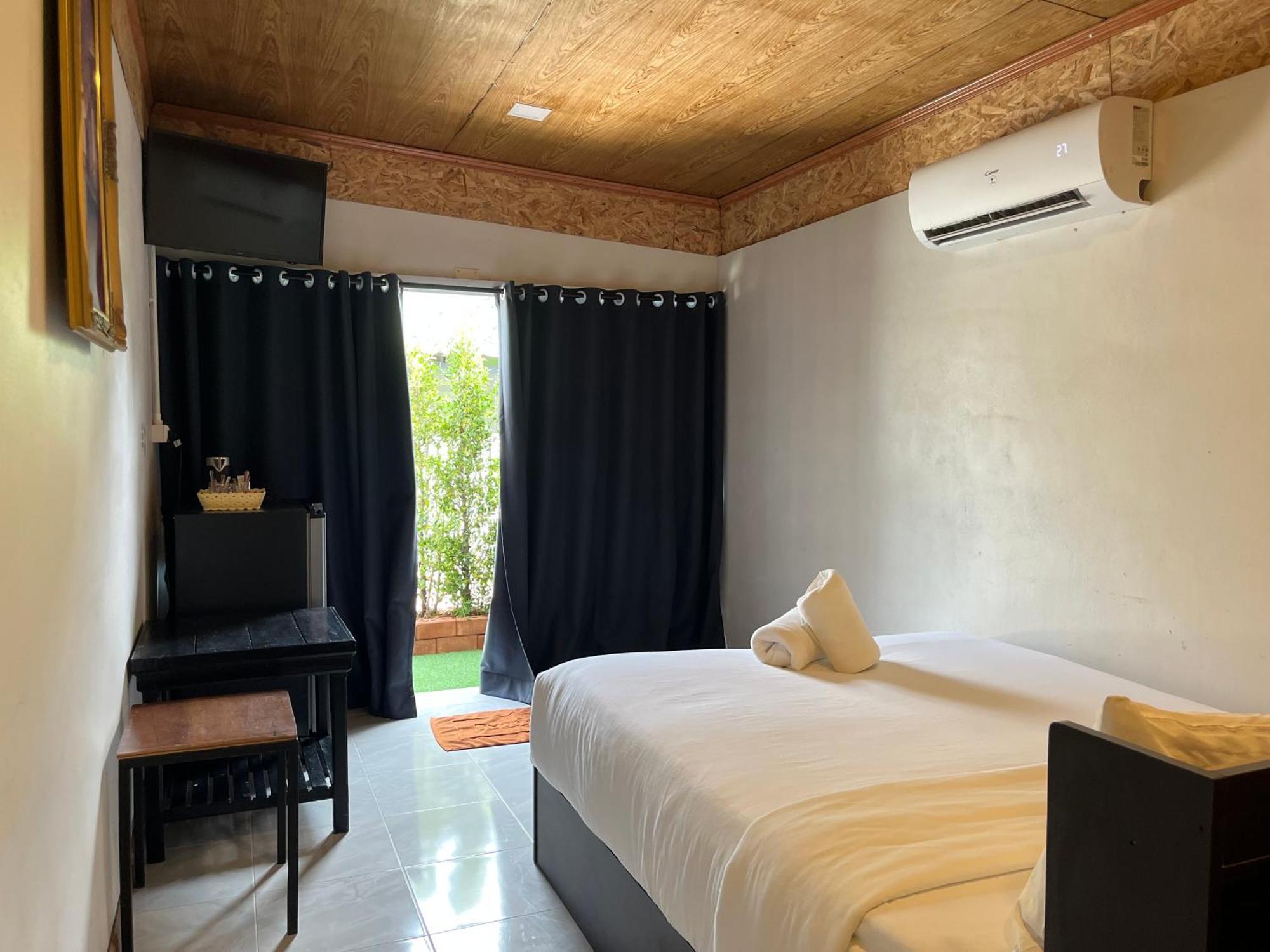 Lodge Namthip Homebeach