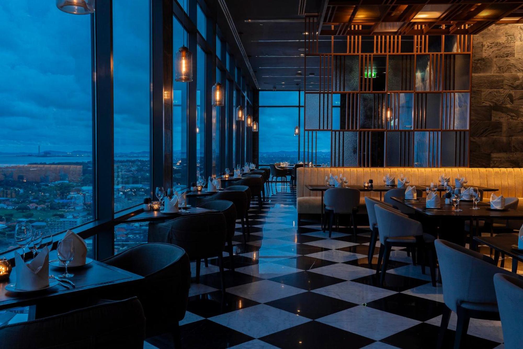 & Centre By Ihg