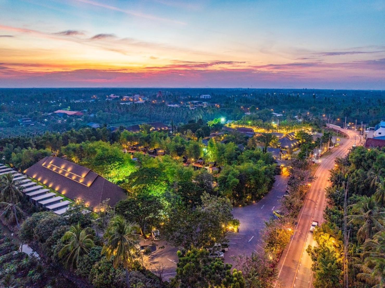 Resort Khum Damnoen