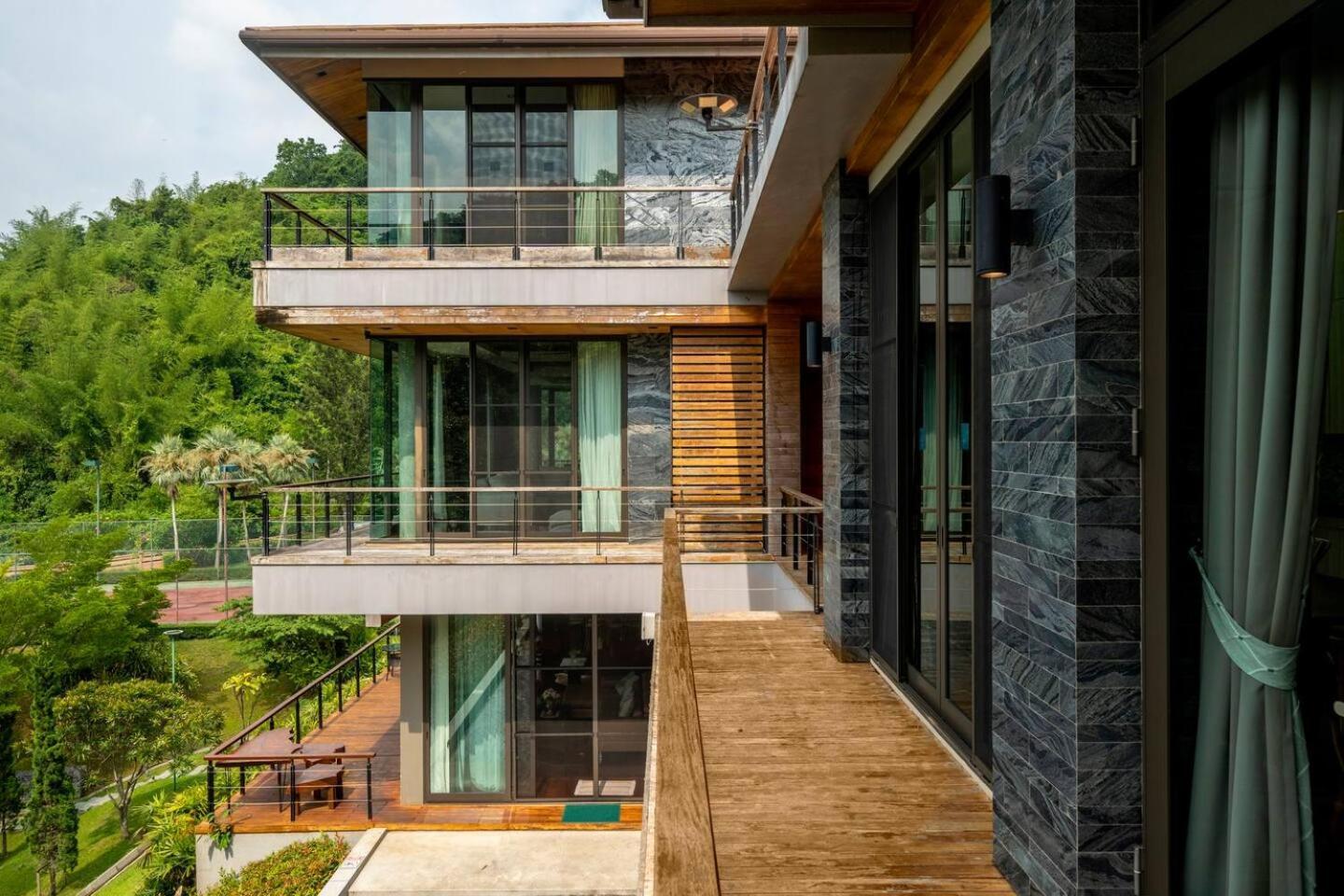 The Height Khaoyai Guest house *