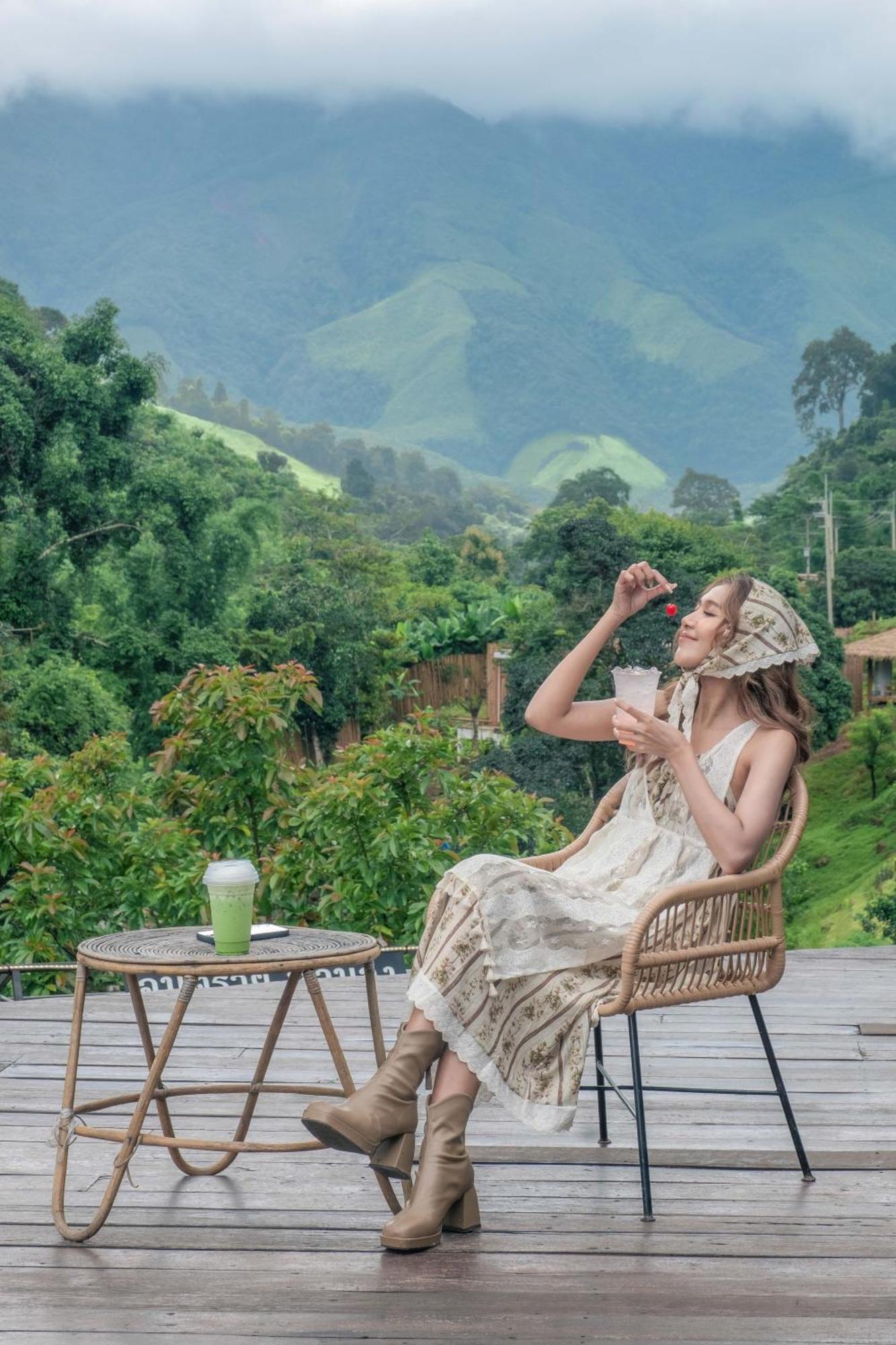 Kiri Vari Boutique At Sapan Ban Huai Ti