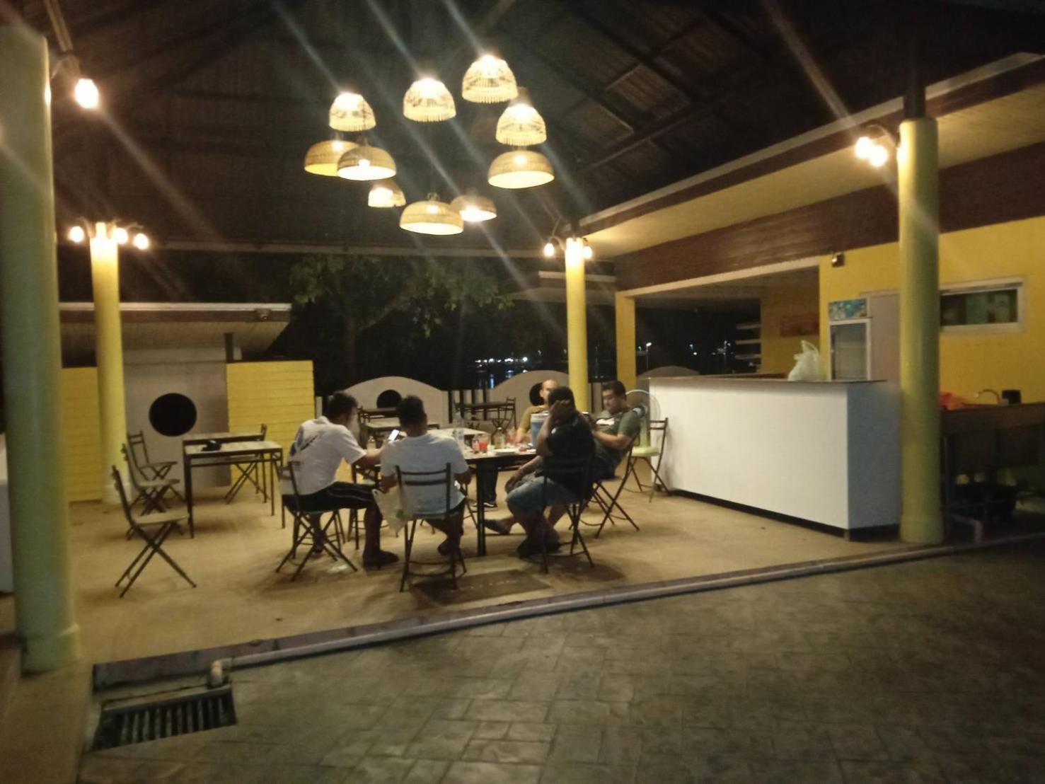 Chom By The Sea Hotel Ao Nam Mao