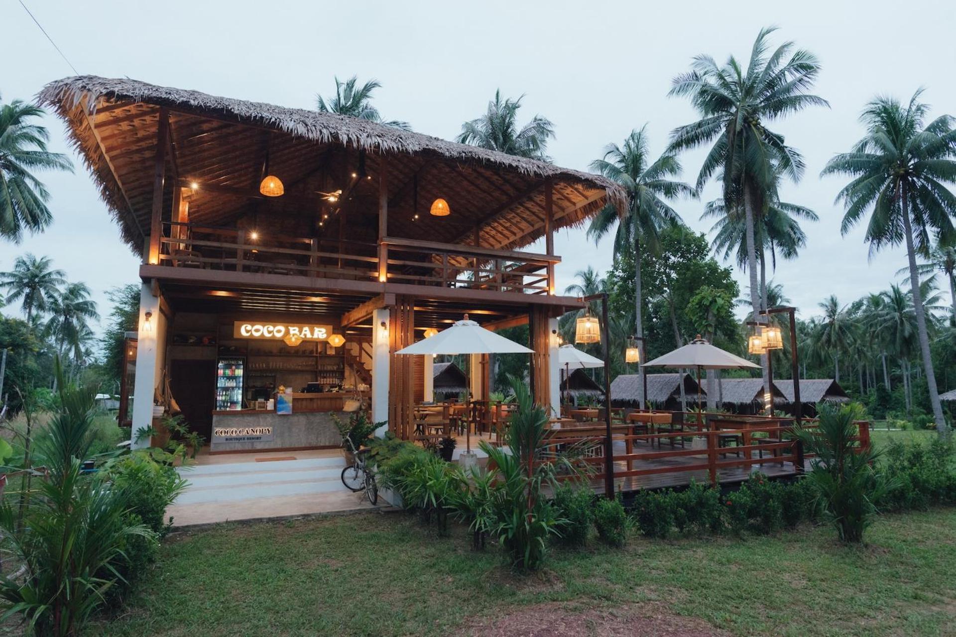 Resort Coco Canopy Boutique *