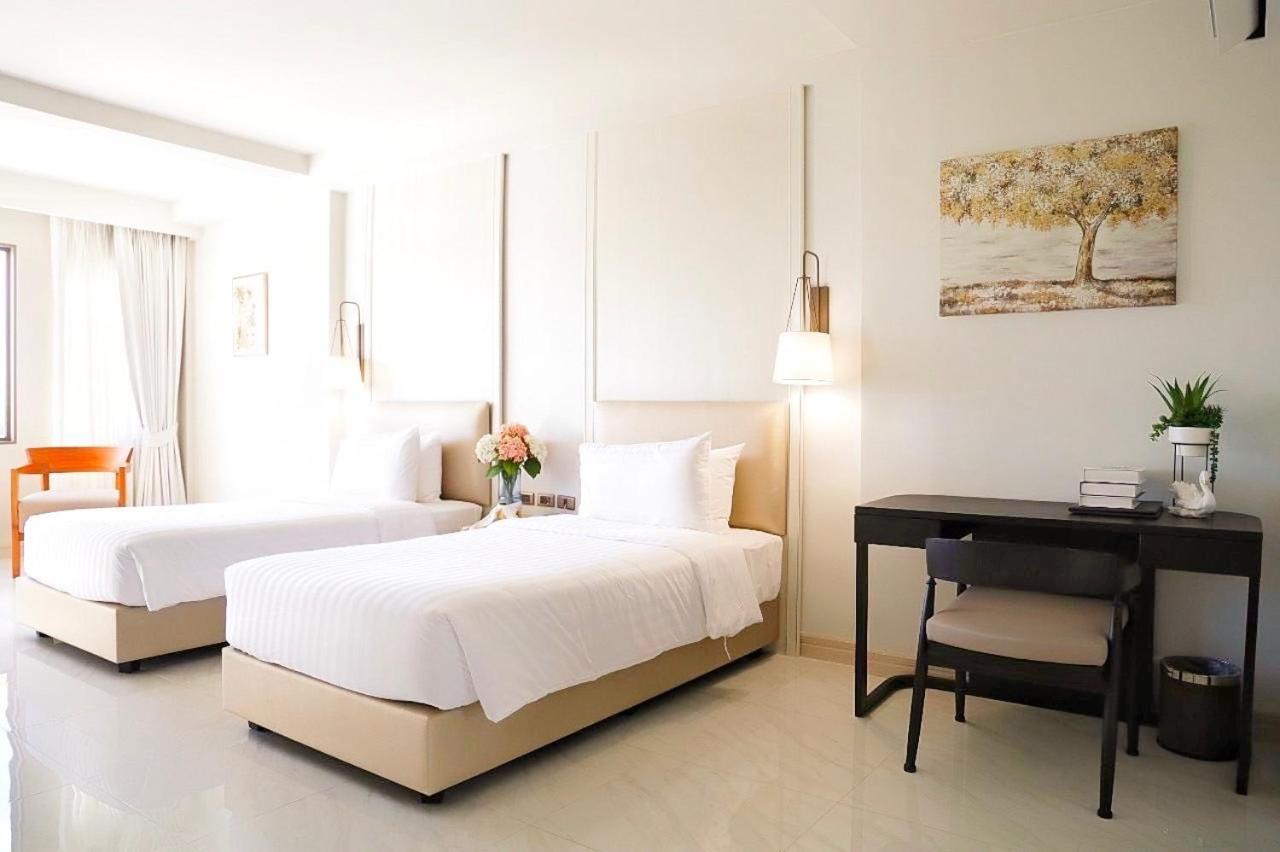 Hotel The Navy House 3*
