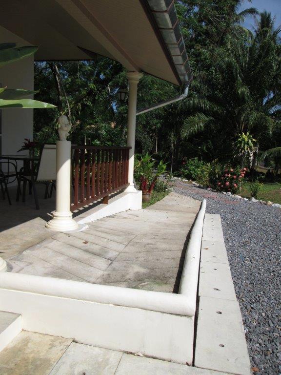 Baan Rim Tarn Bed & Breakfast