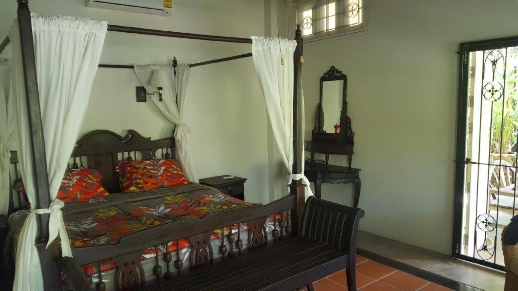 Bed & Breakfast Baan Rim Tarn *