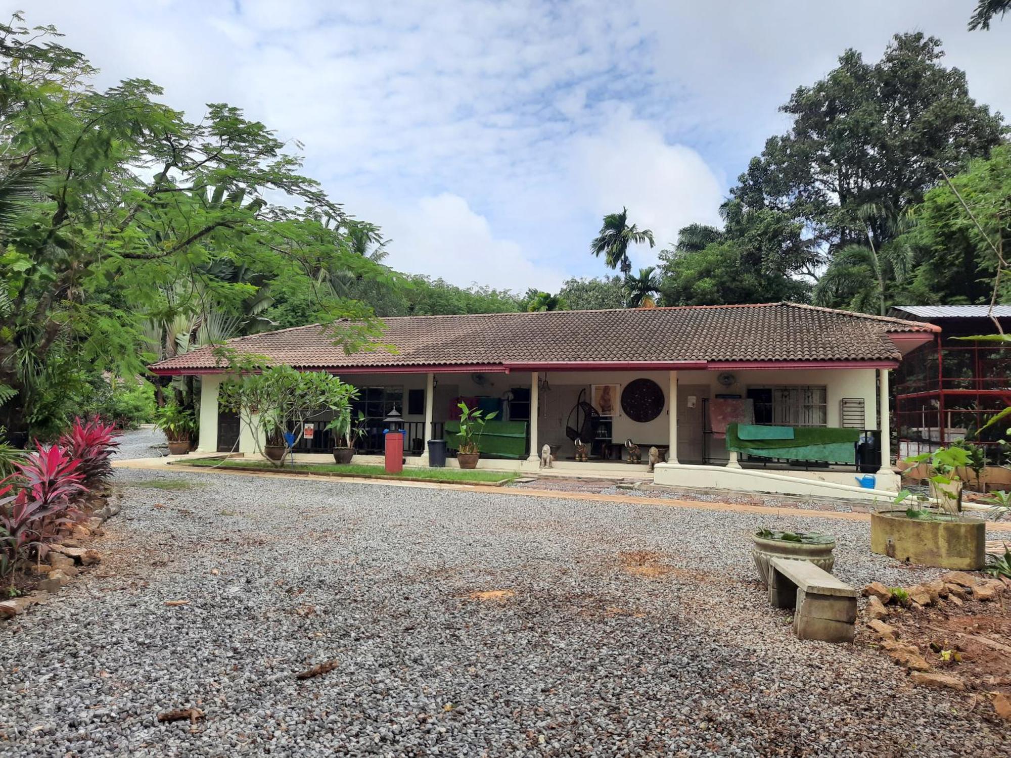 Baan Rim Tarn Bed & Breakfast