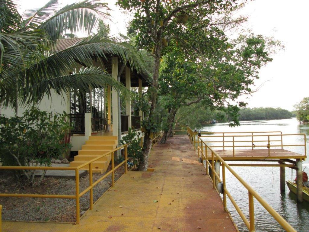 Baan Rim Tarn Bed & Breakfast *