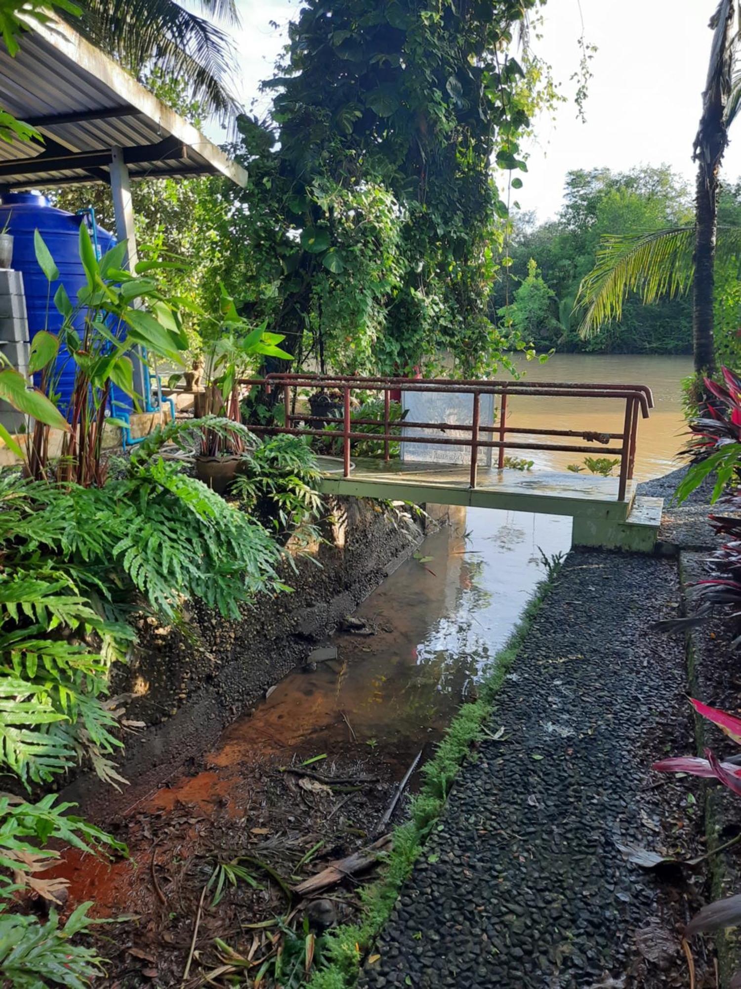 Baan Rim Tarn Bed & Breakfast Takuapa
