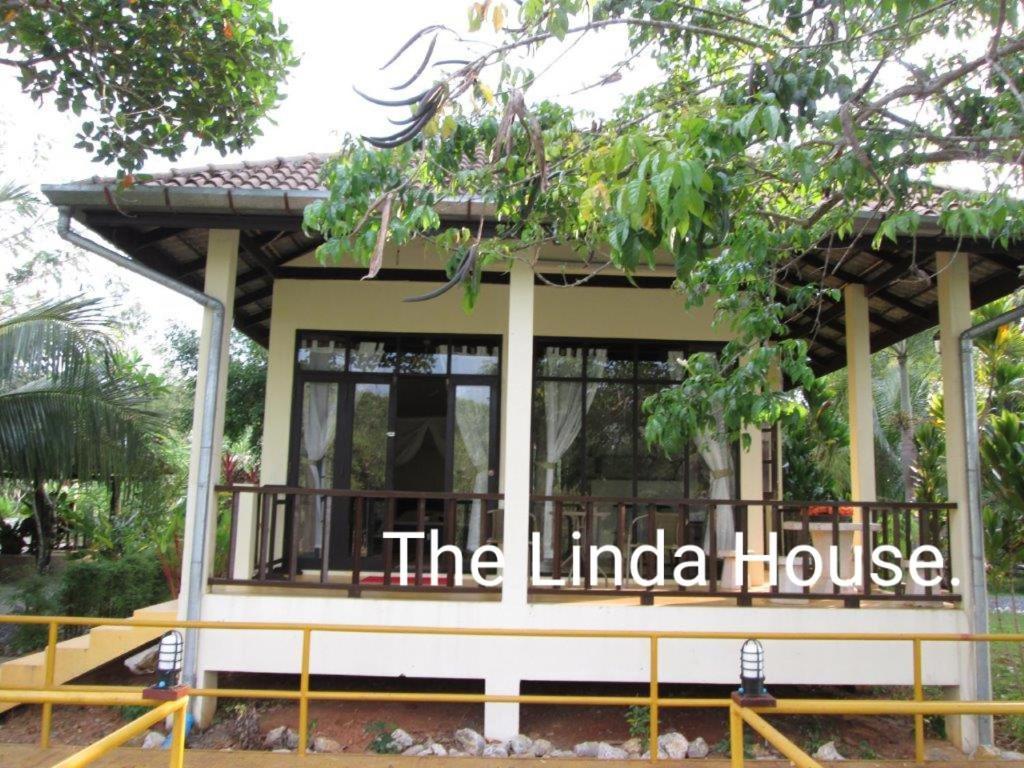 Baan Rim Tarn * Takuapa