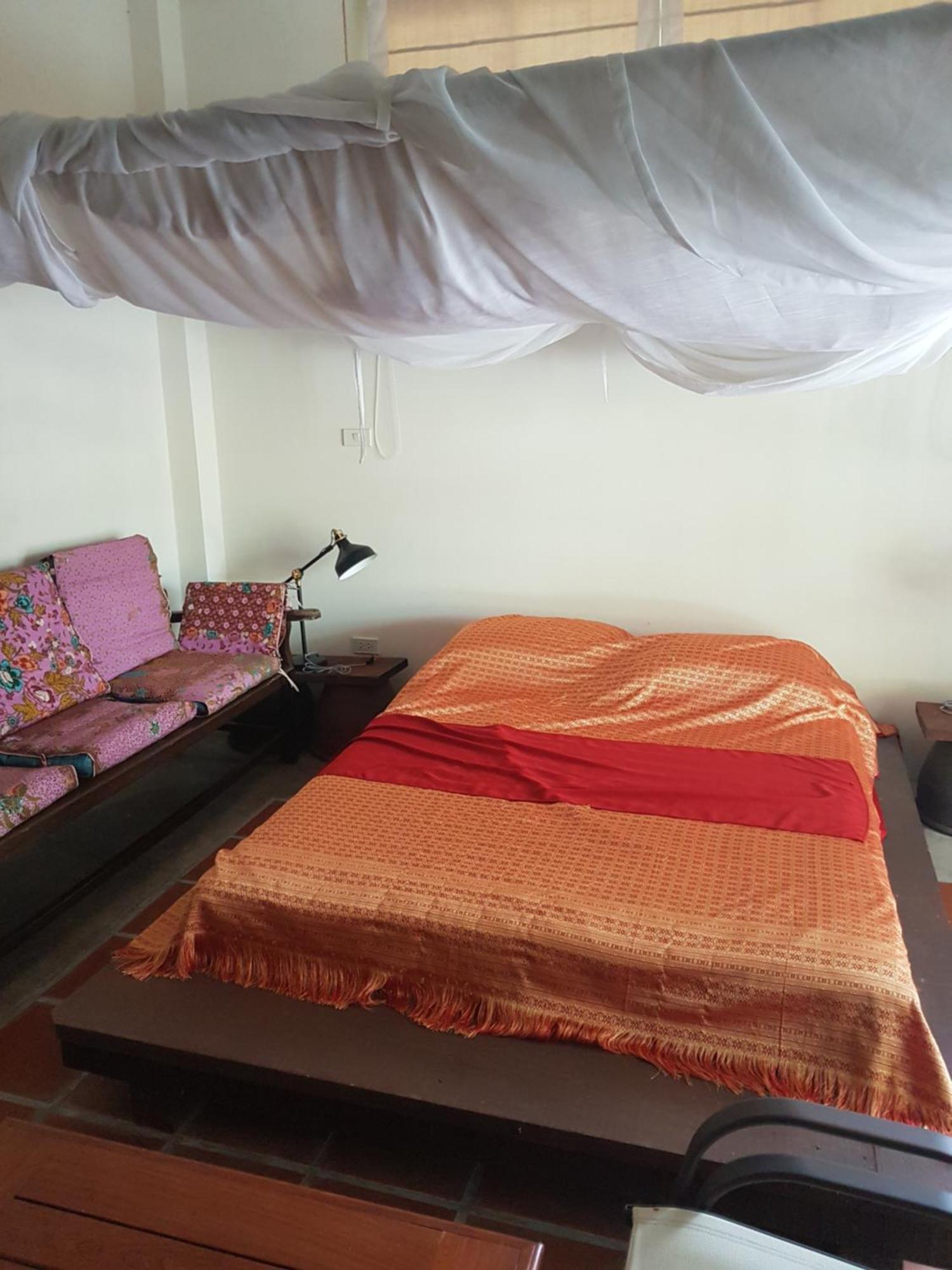 Baan Rim Tarn Bed & Breakfast *