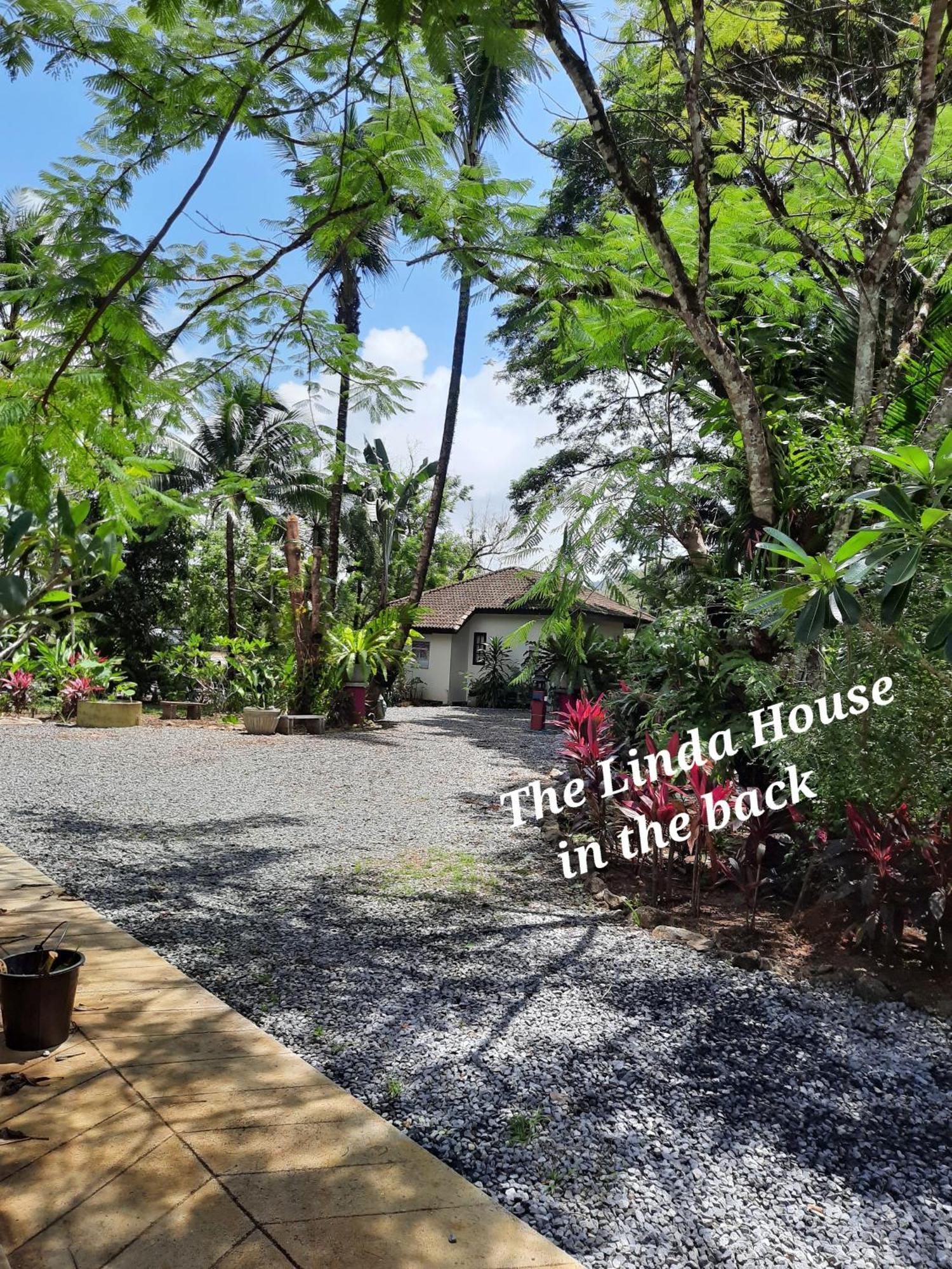 Bed & Breakfast Baan Rim Tarn Takuapa