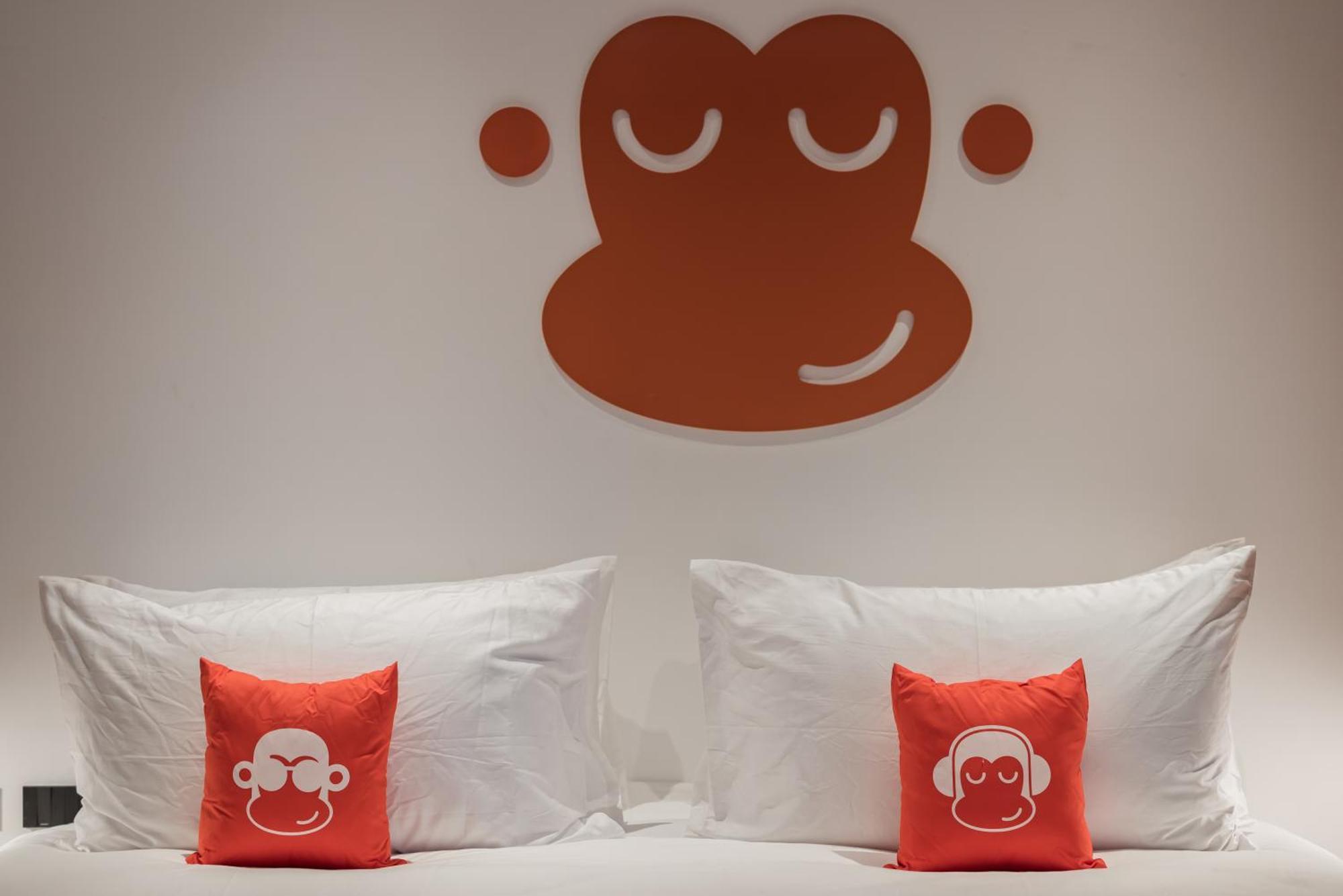 Blu Monkey Hub And 4* Bang Saen