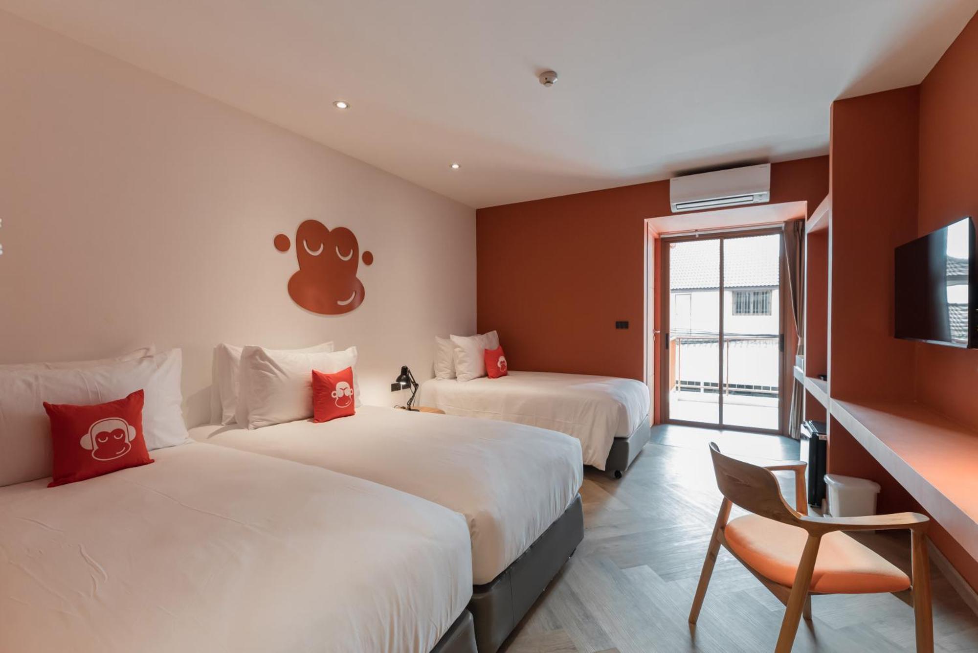 Blu Monkey Hub And 4*