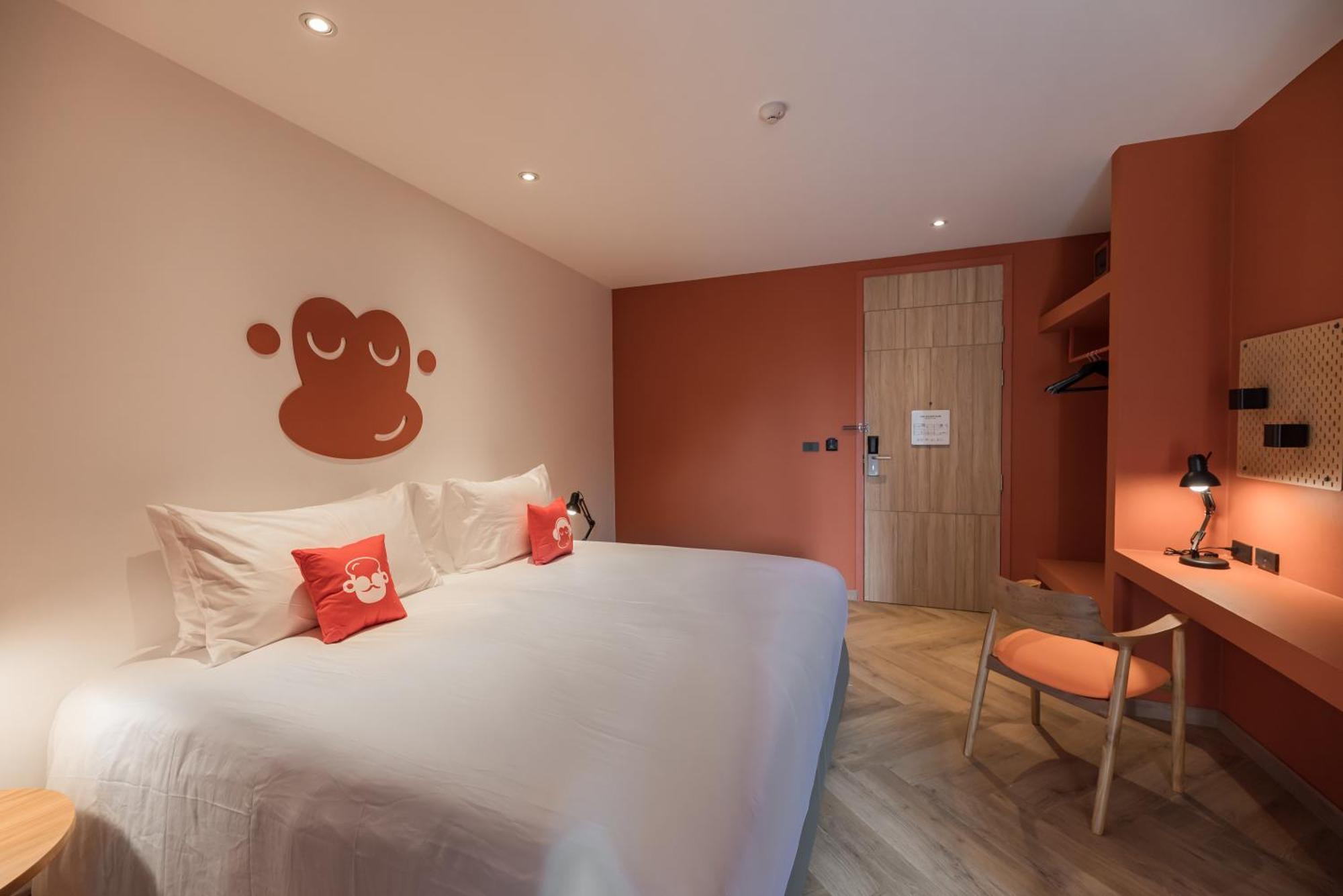 Blu Monkey Hub And Hotel