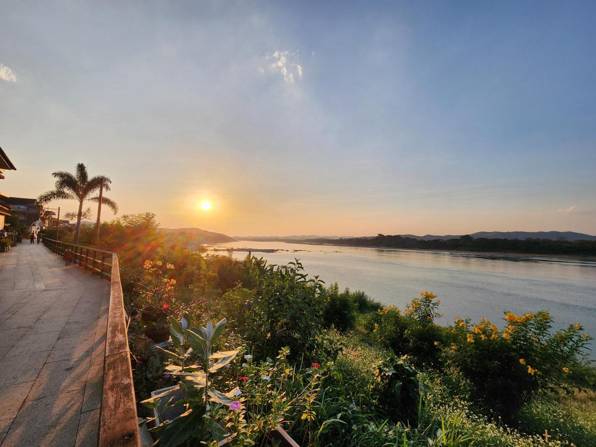 Suksomboonhotel Hotel