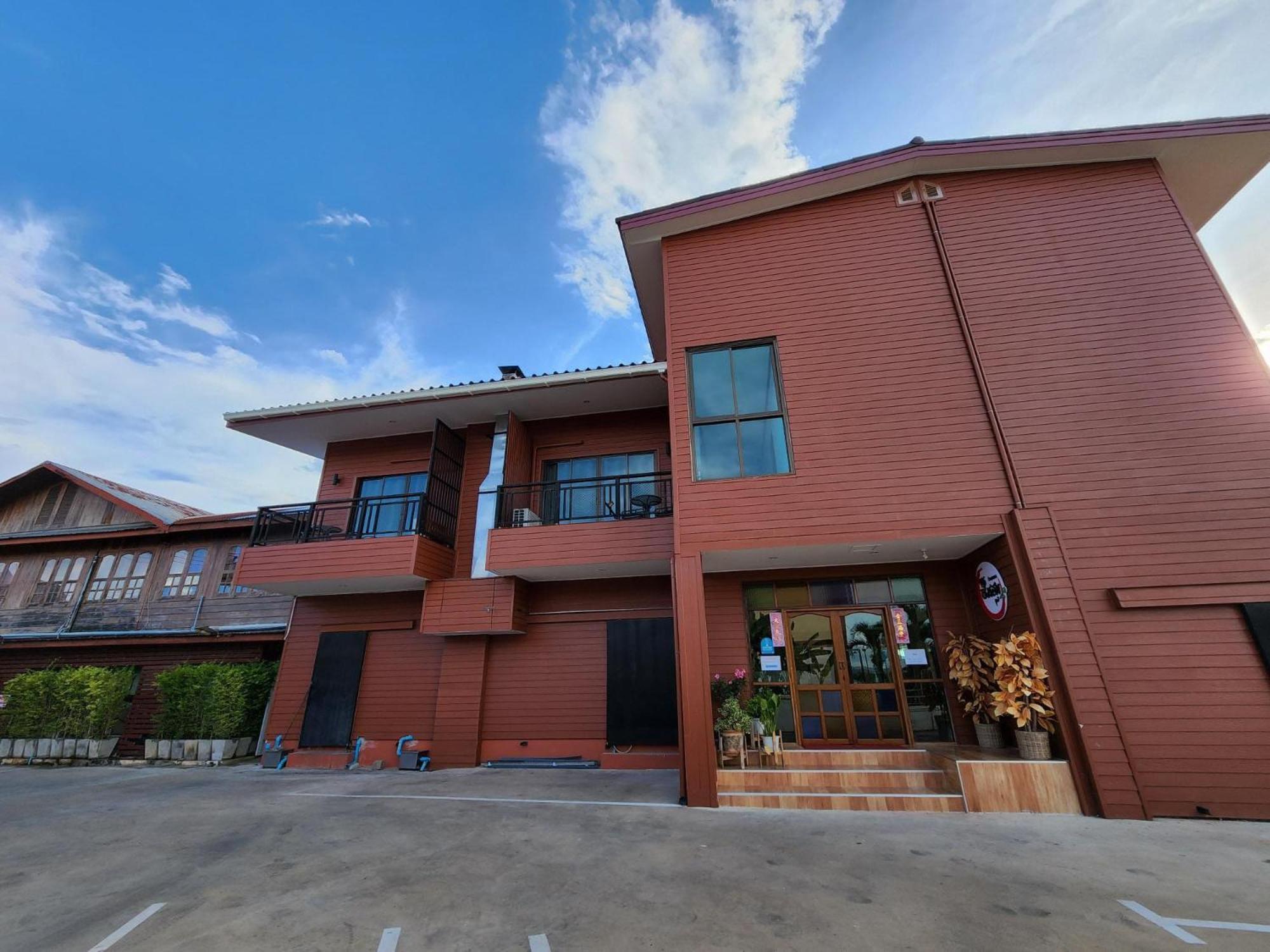 Hotel Suksomboonhotel 3*