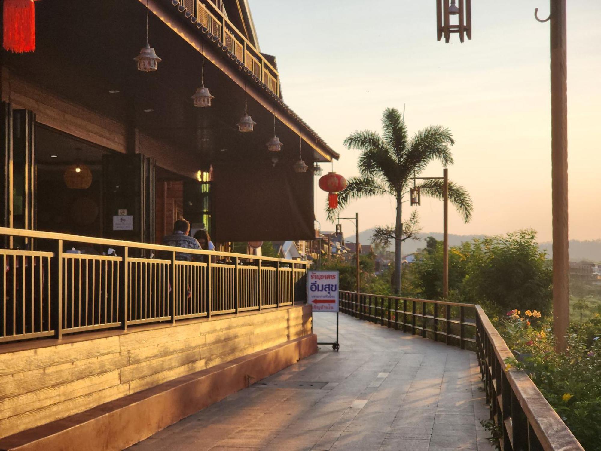 Suksomboonhotel 3*