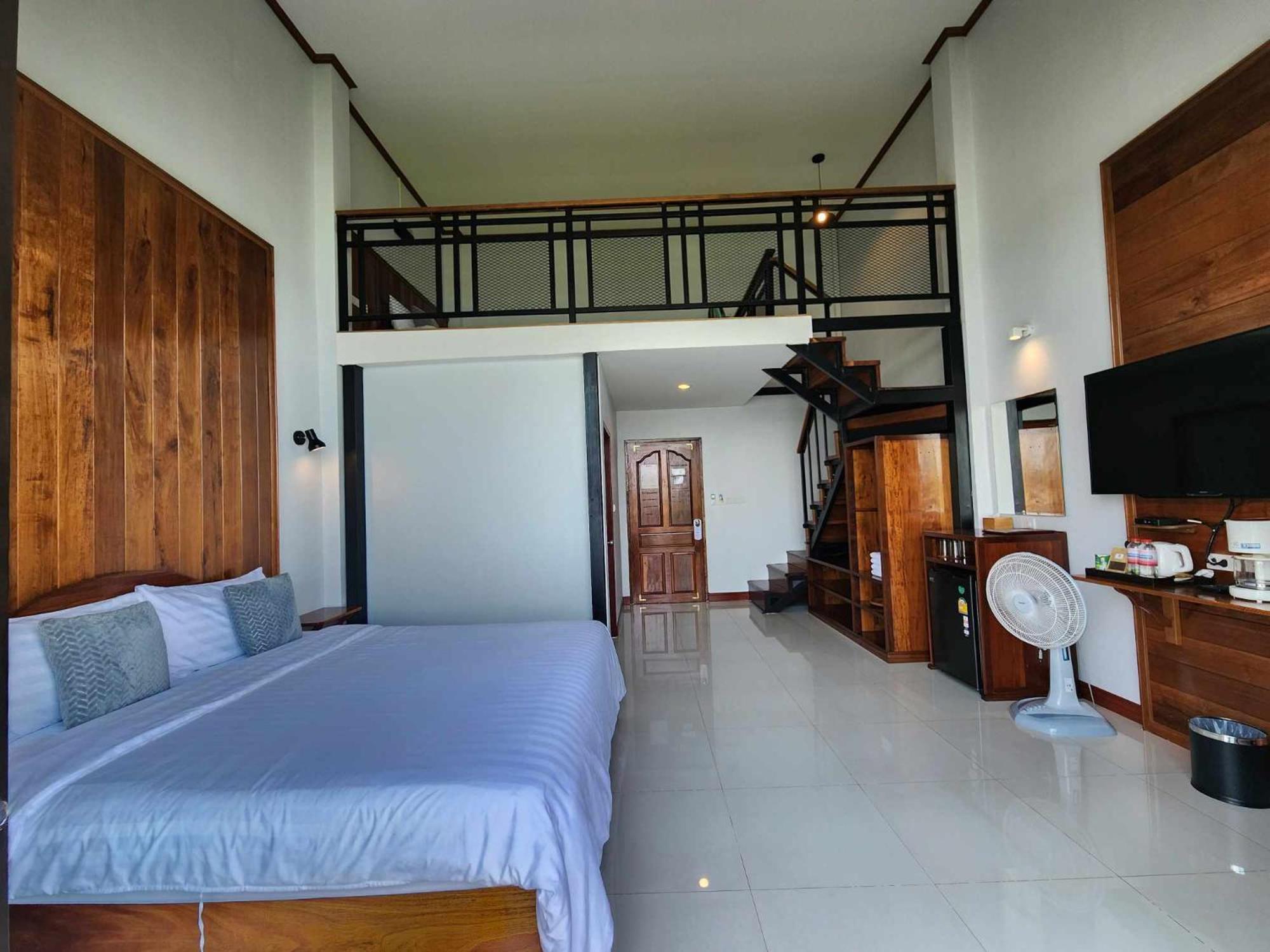 Suksomboonhotel 3*