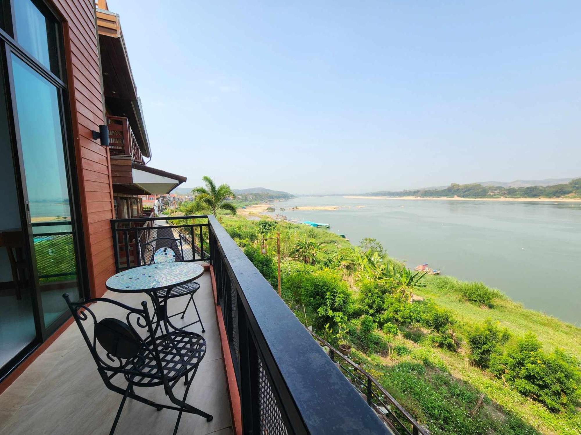 Suksomboonhotel 3* Loei