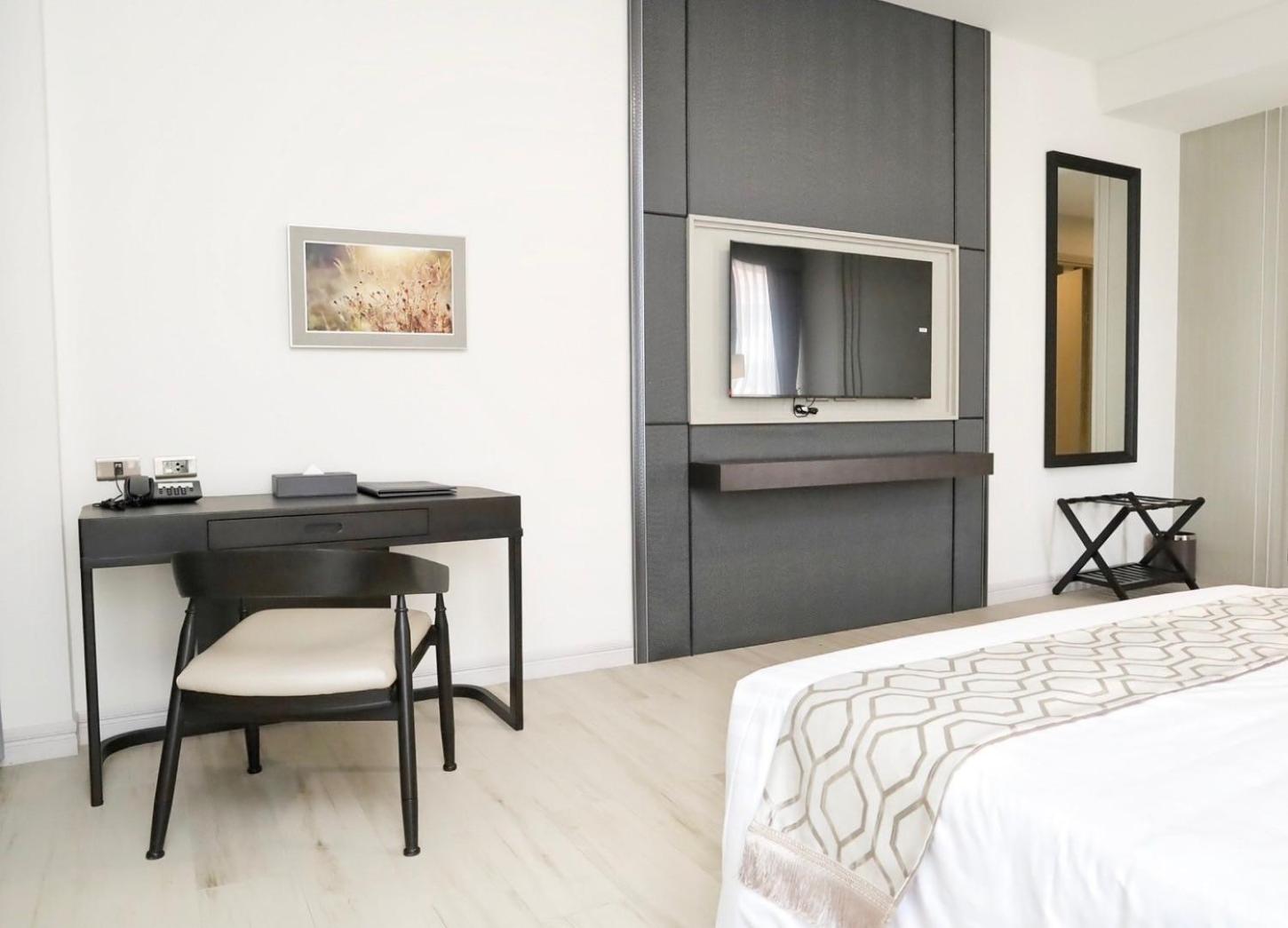 The Navy House Hotel Sattahip
