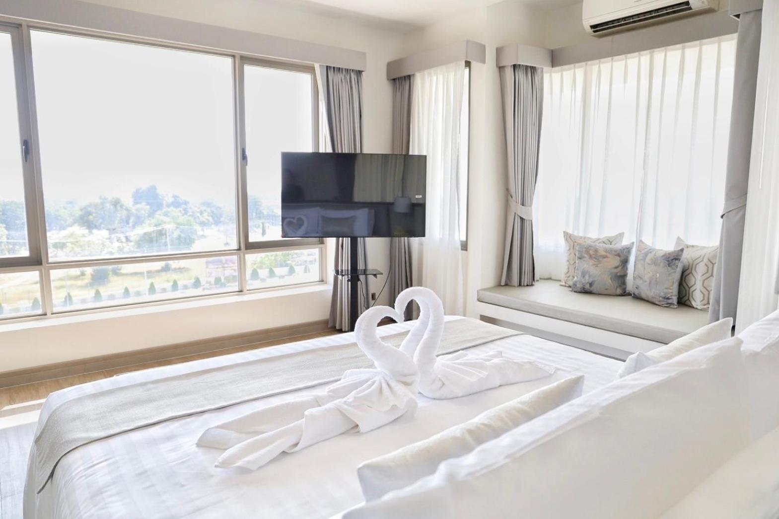 The Navy House Hotel Sattahip