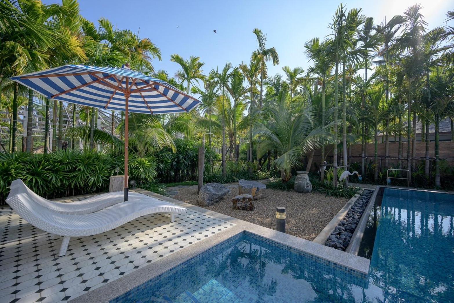Thammachard29 Baangrood Resort