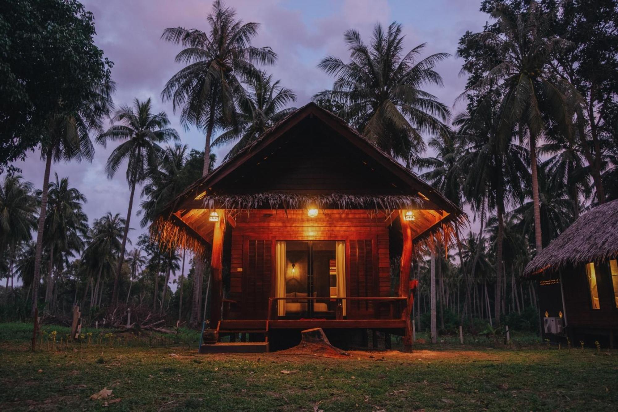 Coco Canopy Boutique Resort