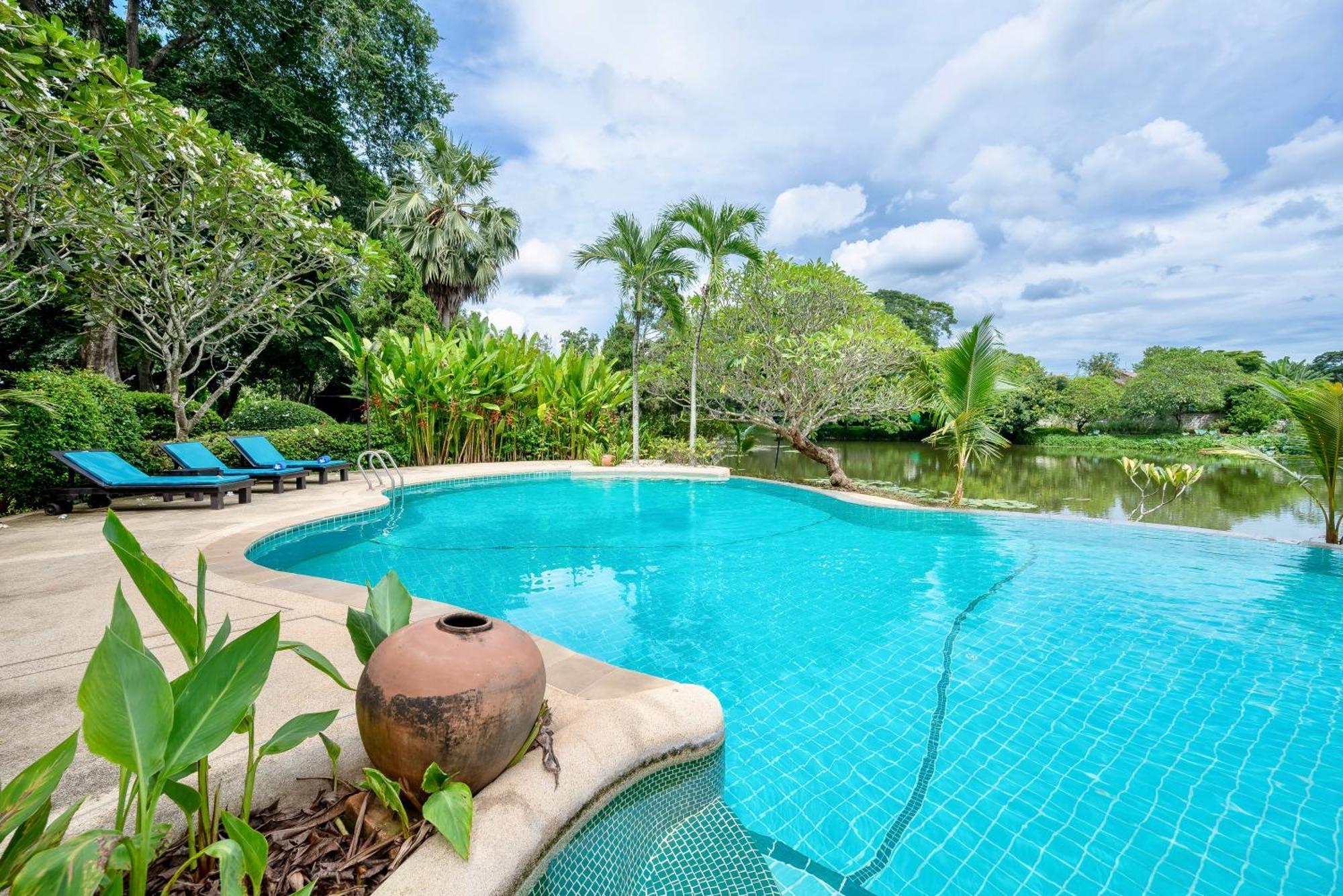 Lodge River Lampang
