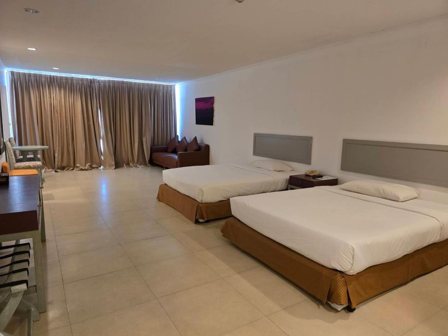 Resort Tropicana 4*