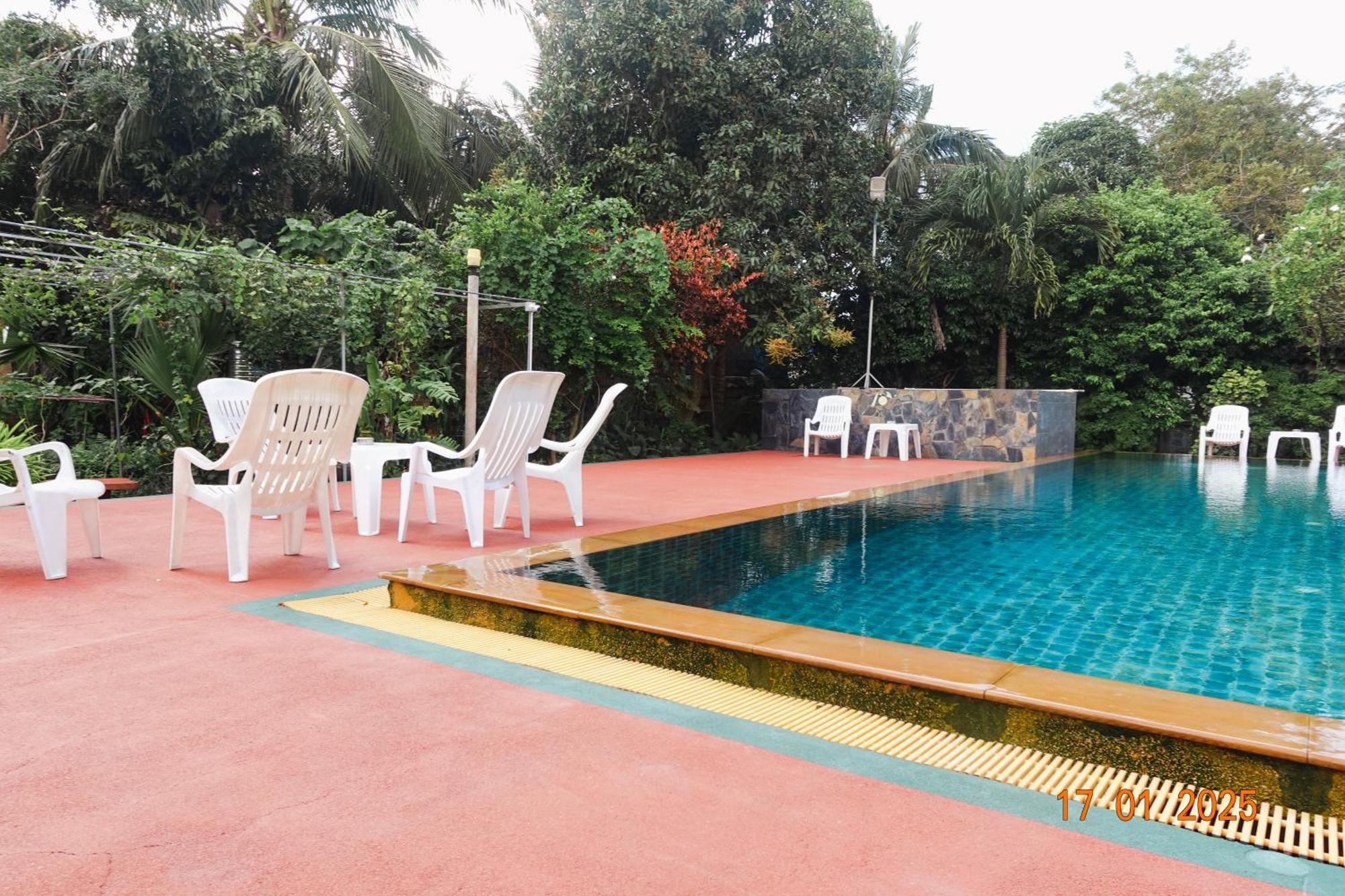 Hostel Subsavet Village Ko Pha Ngan