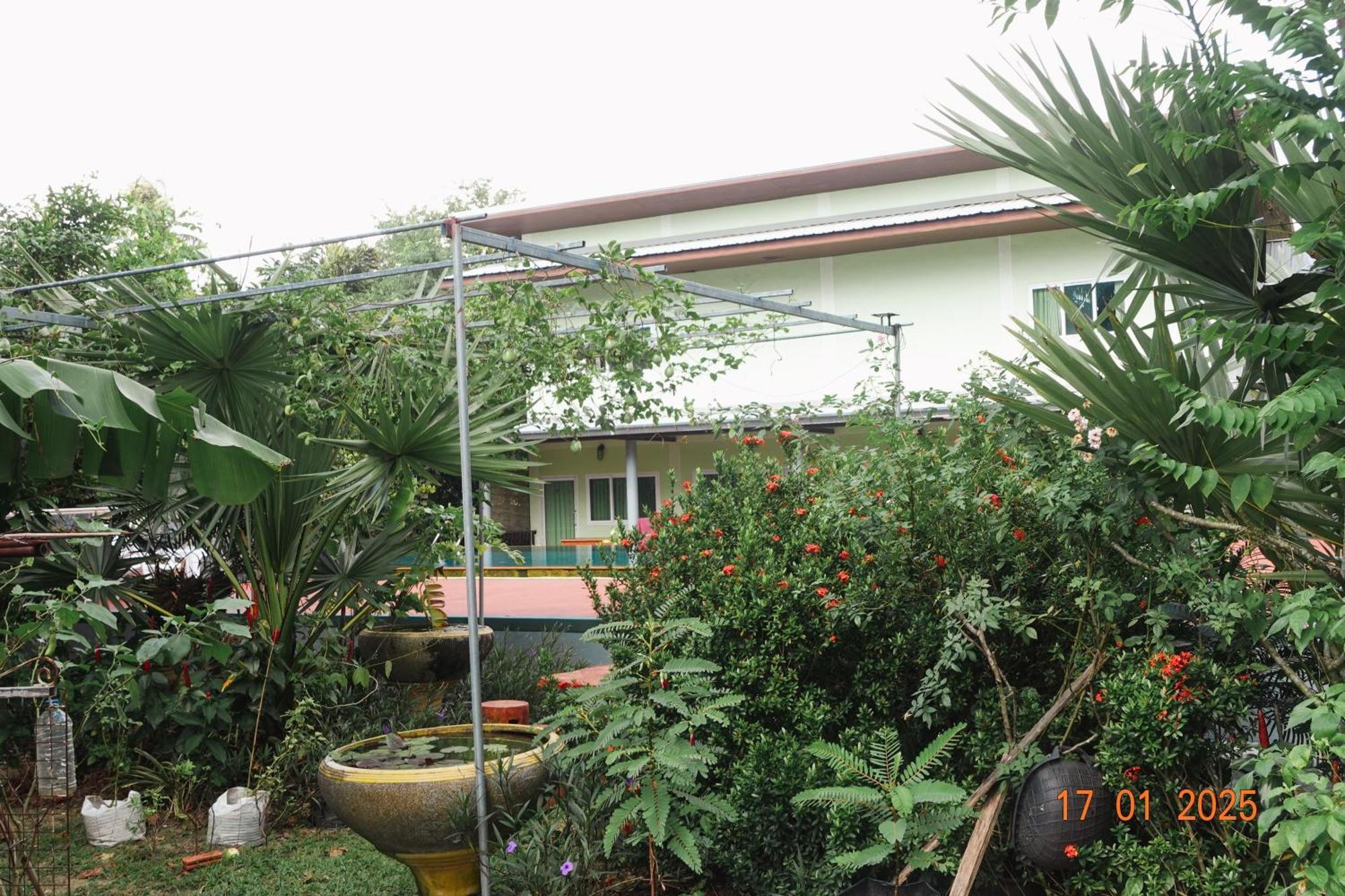 Hostel Subsavet Village