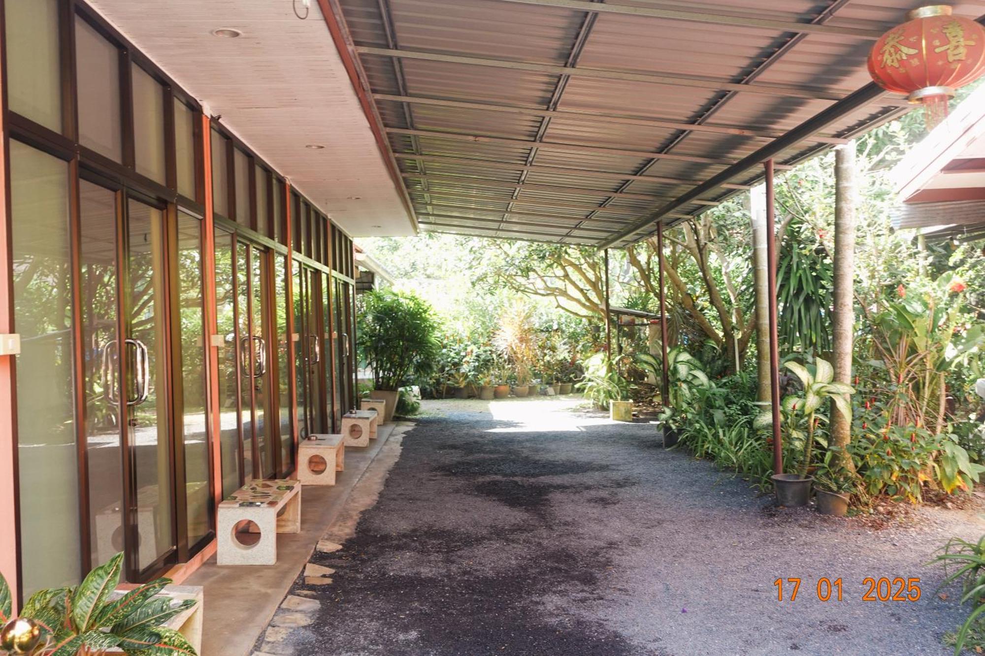 Hostel Subsavet Village Ko Pha Ngan