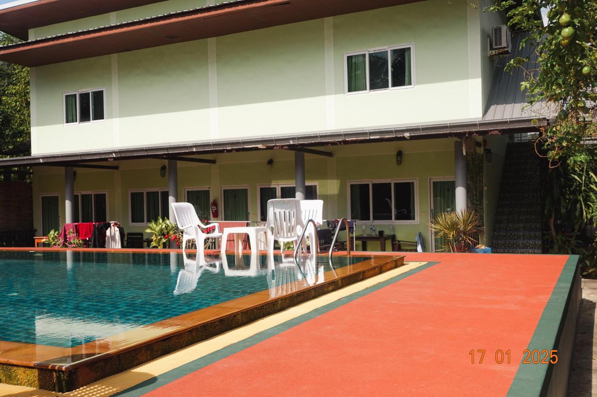 Hostel Subsavet Village Ko Pha Ngan