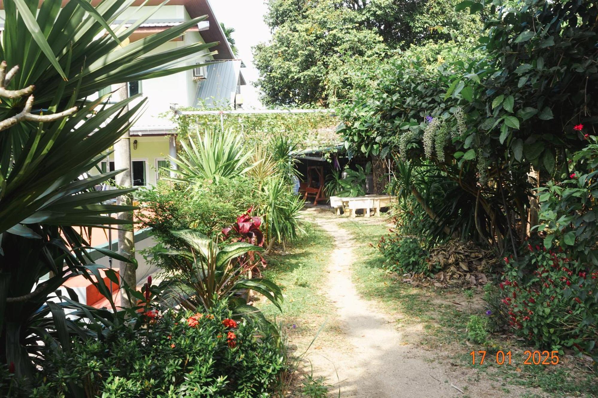 Subsavet Village Hostel *