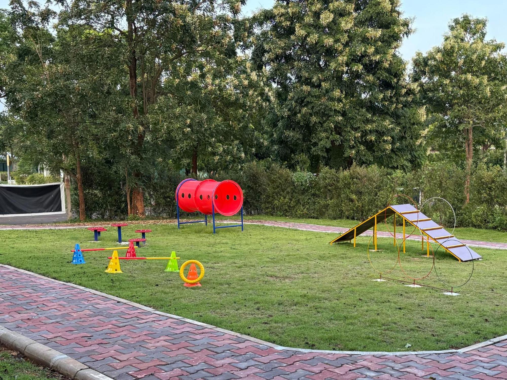 Dusitd2 Khao Yai Hotel Mu Si