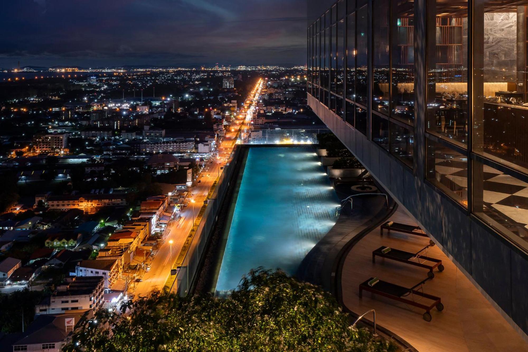 & Centre By Ihg Hotel