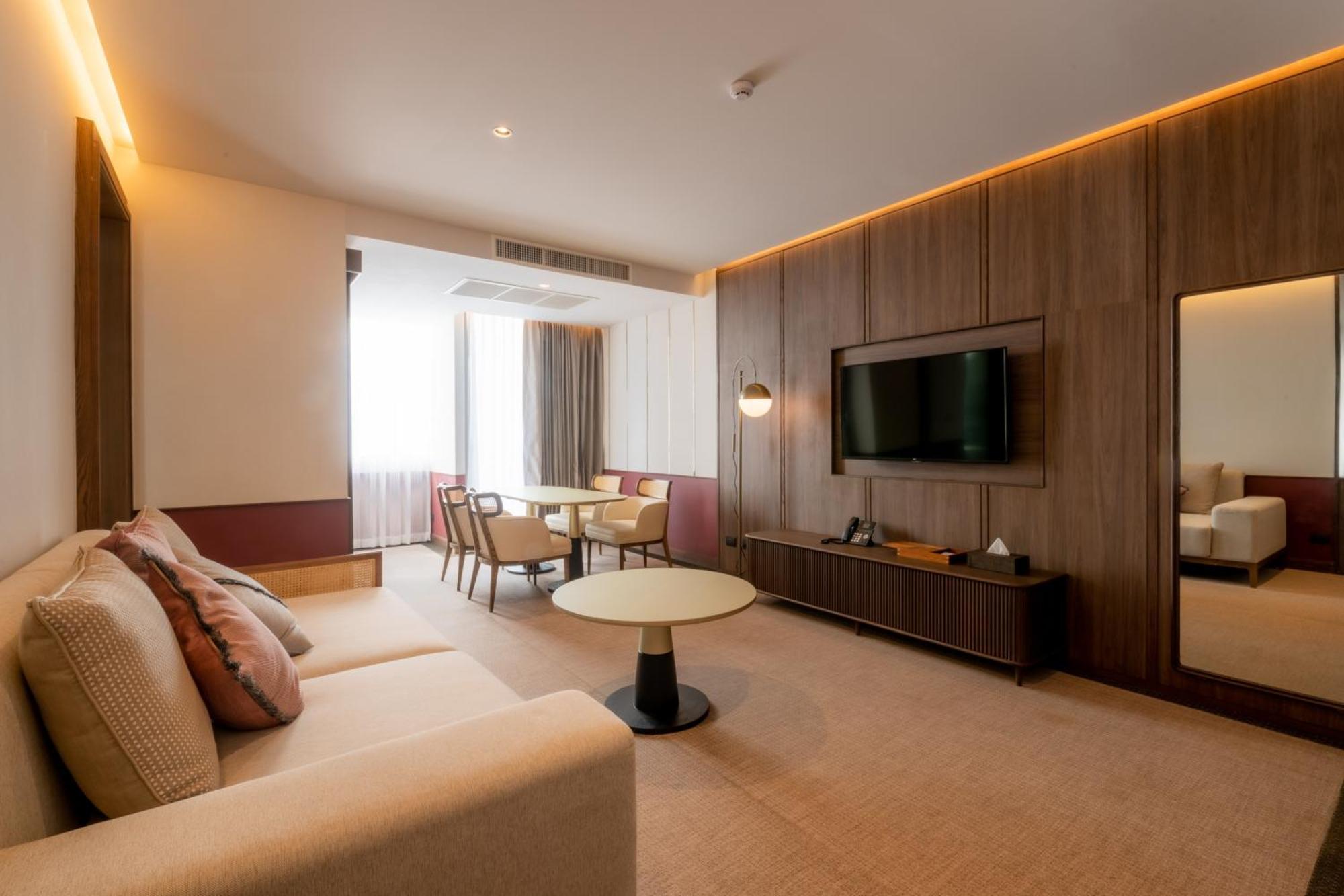 Moco Hotel Udon Thani