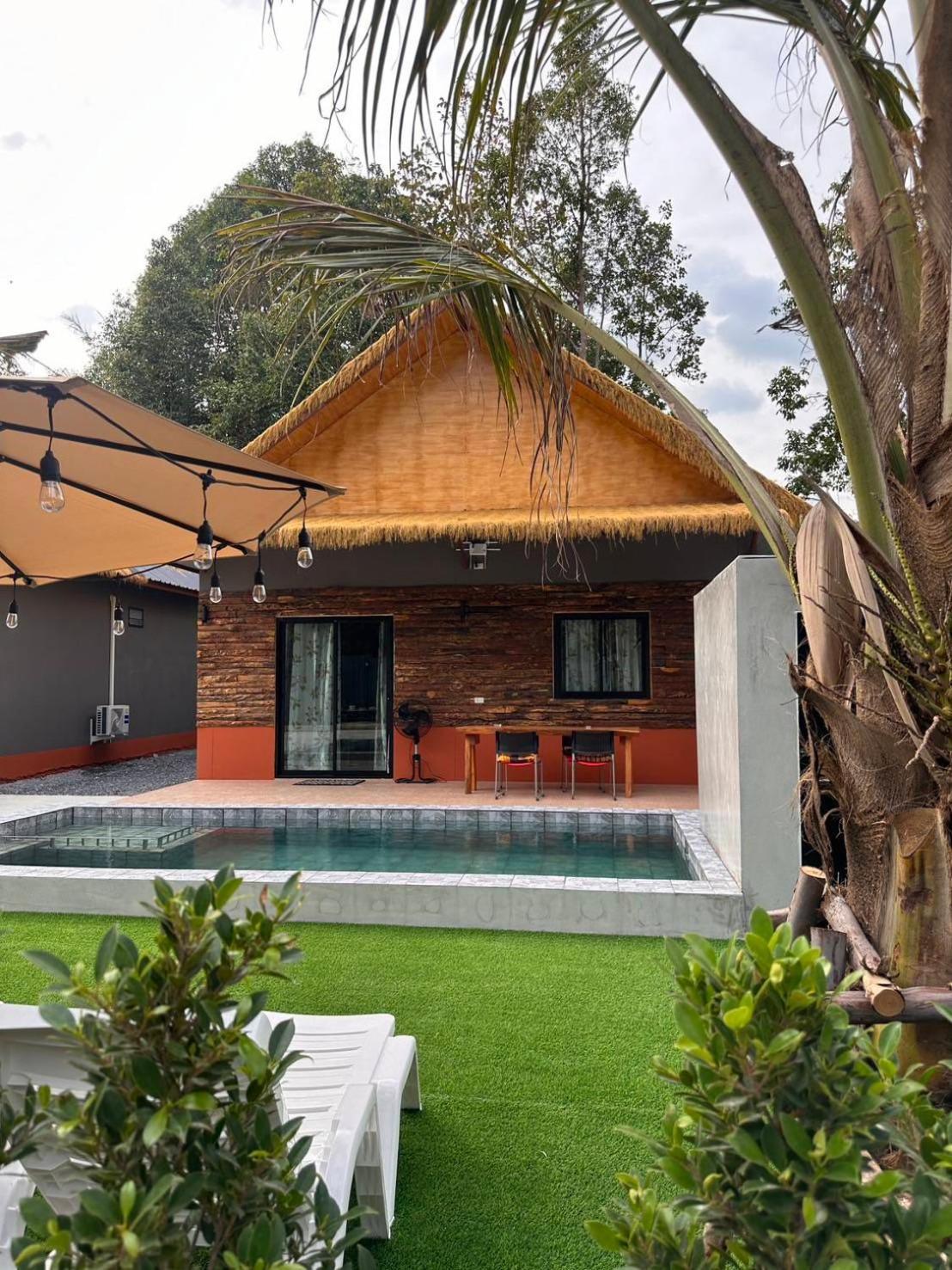 Villa Pinthong Aonang *