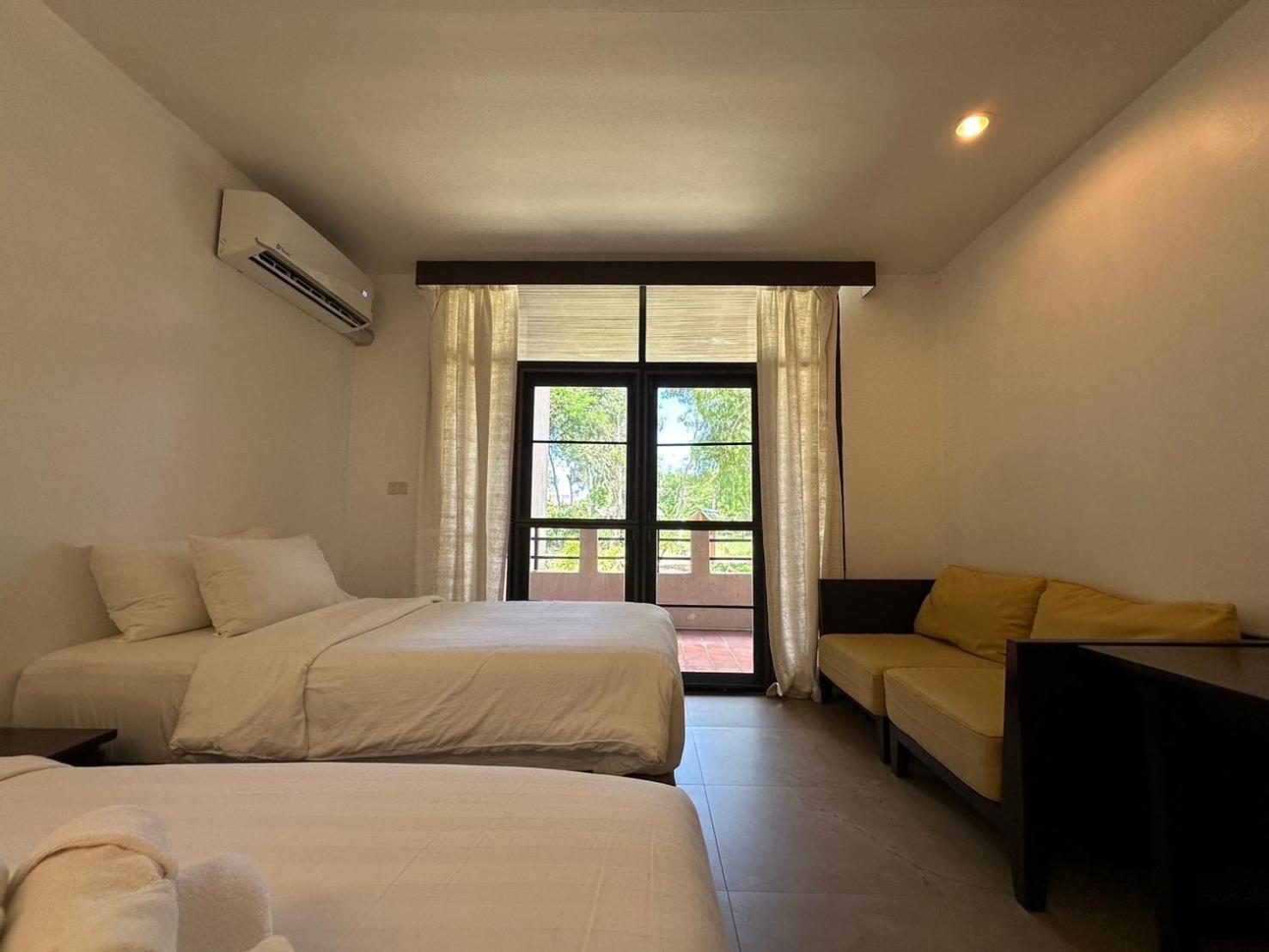 Hotel Chumphon Cabana Resort 4*