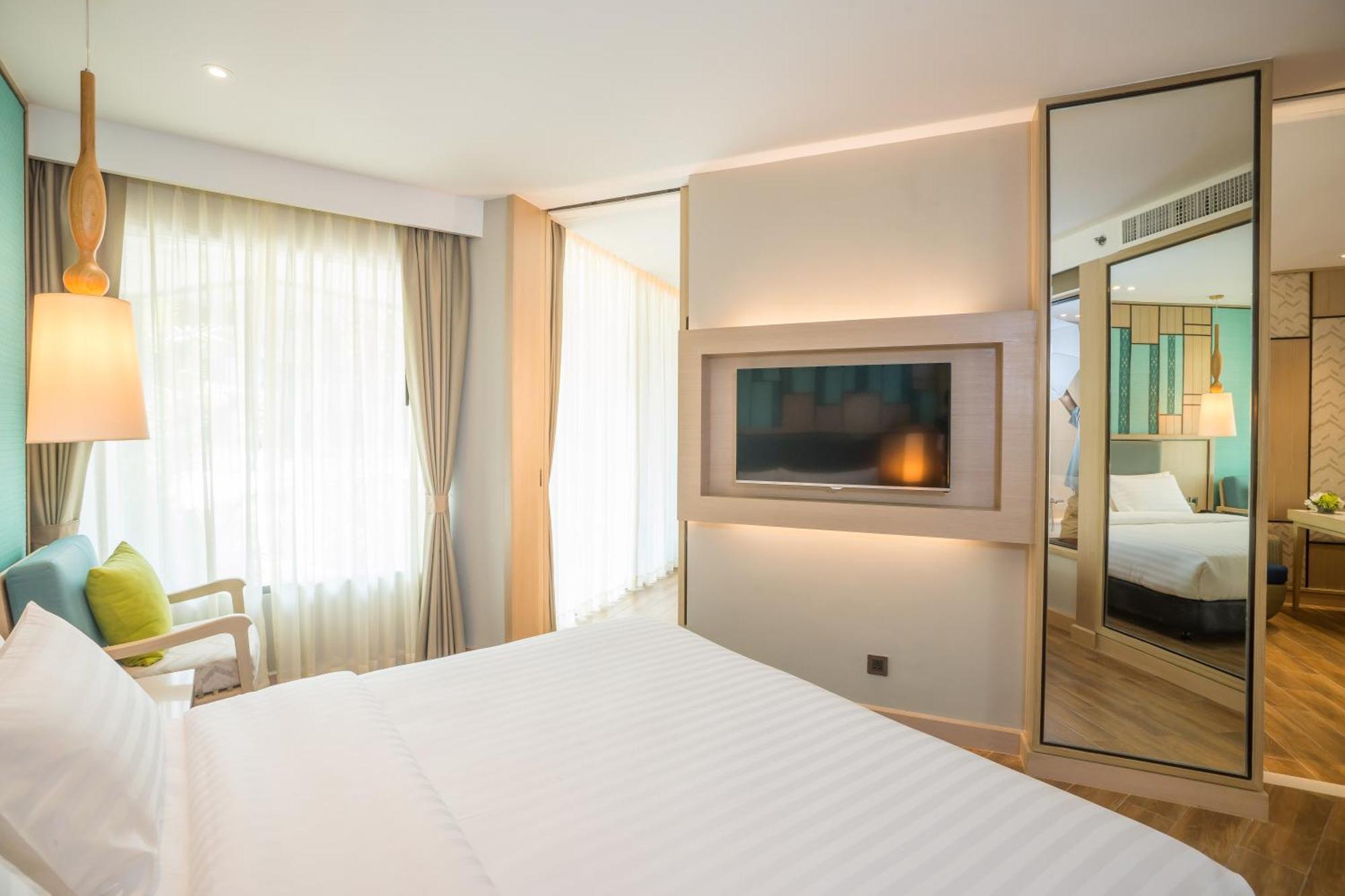 Avani+ Hua Hin Resort 5*