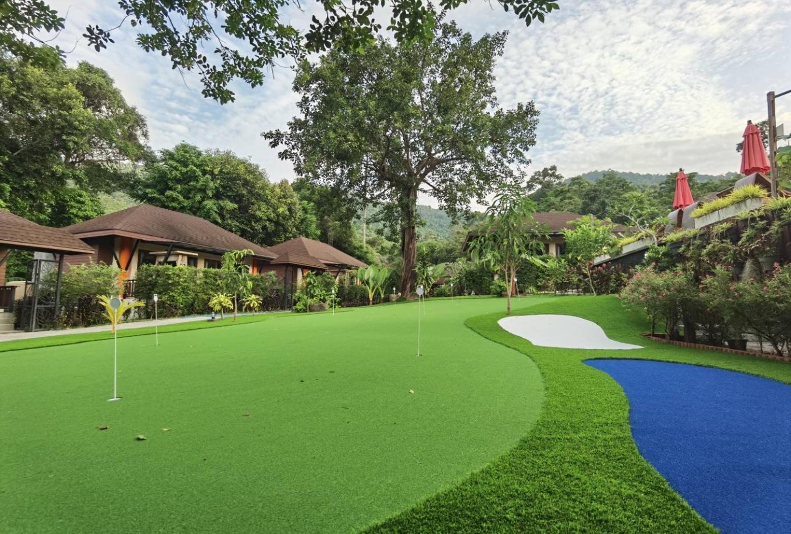 Hotel Cascade Tara 4*