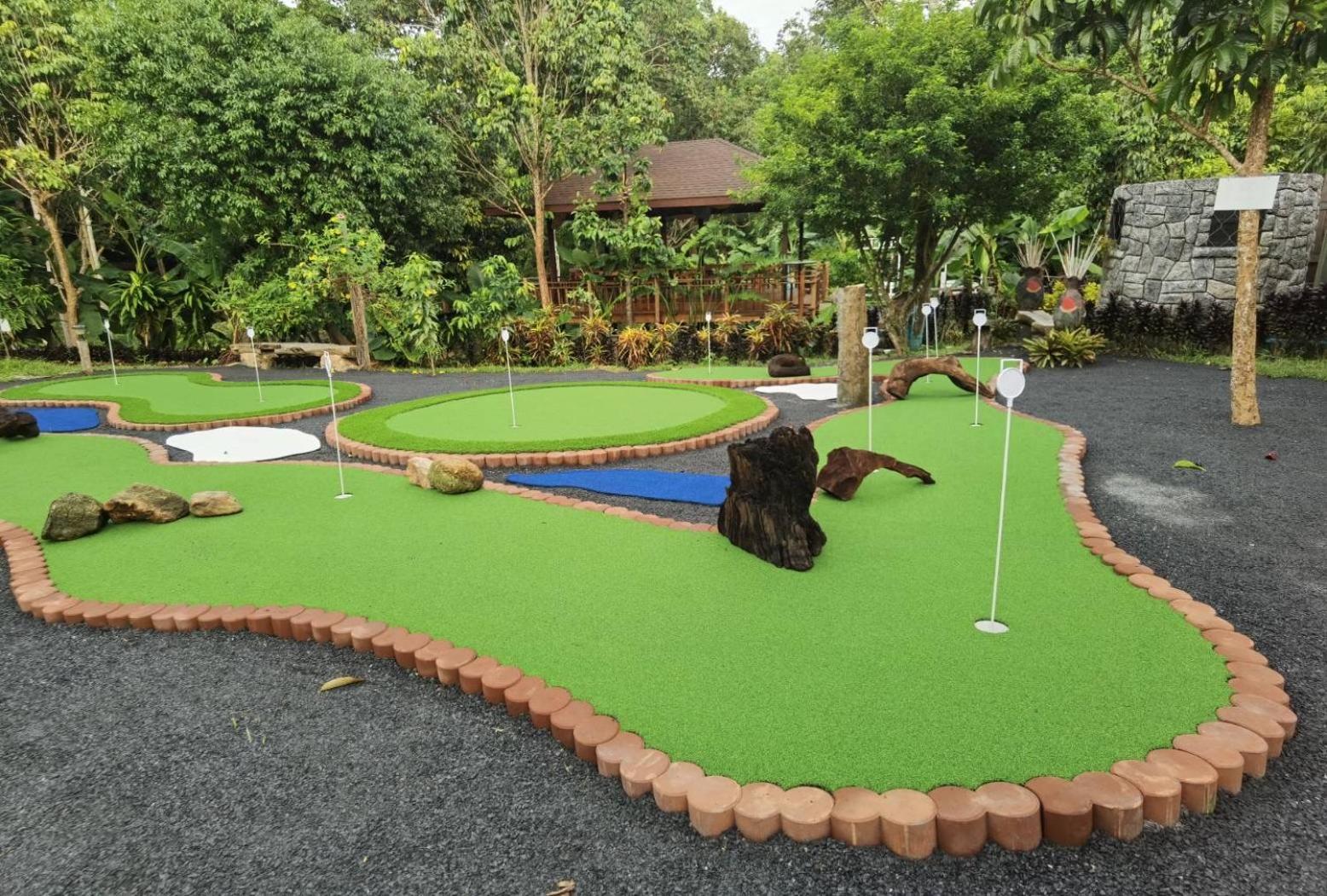 Cascade Tara Hotel
