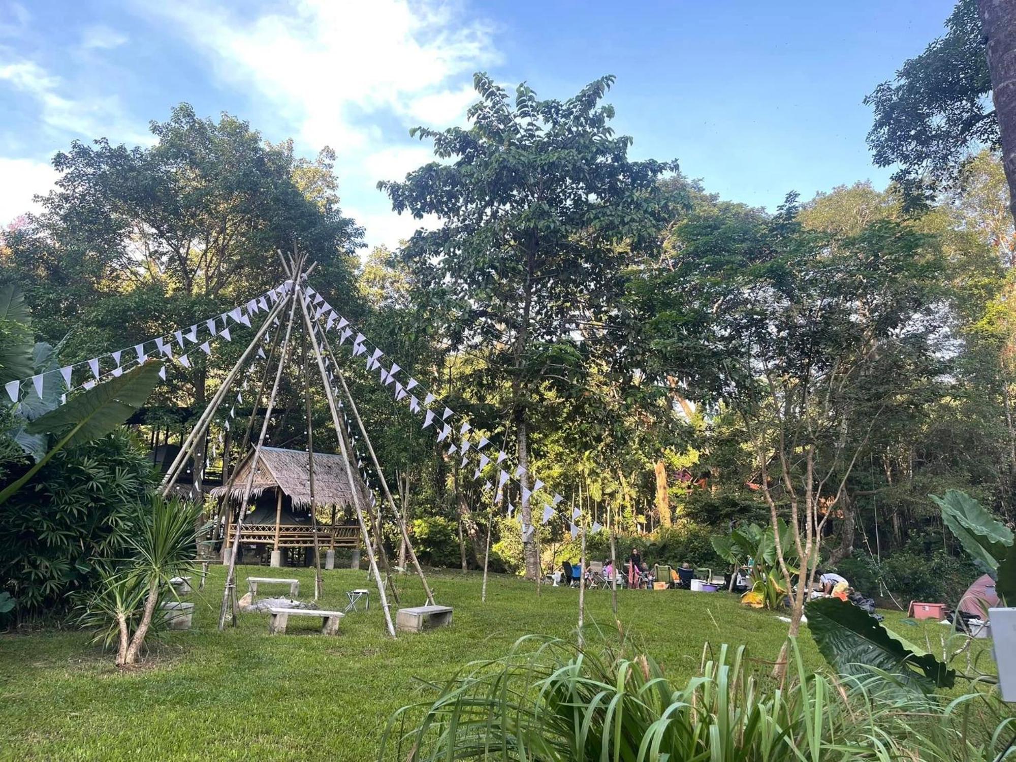Khaosok Monkeys & River Camps Resort